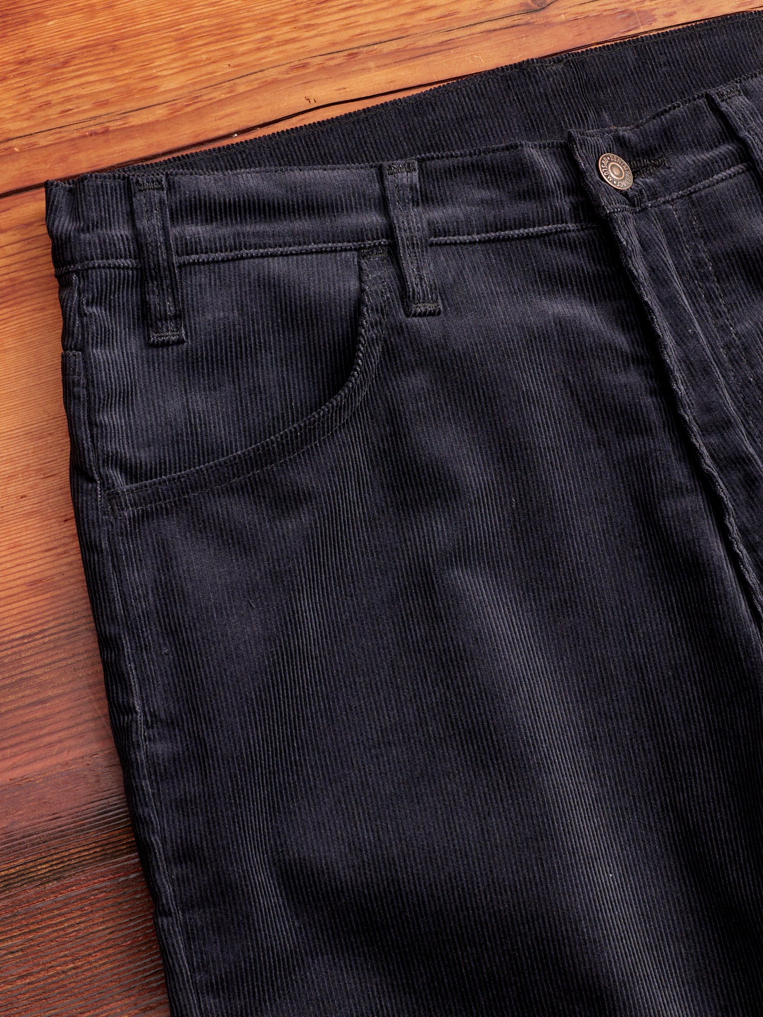 107 Ivy Fit Corduroy Pants in Navy - Image 4
