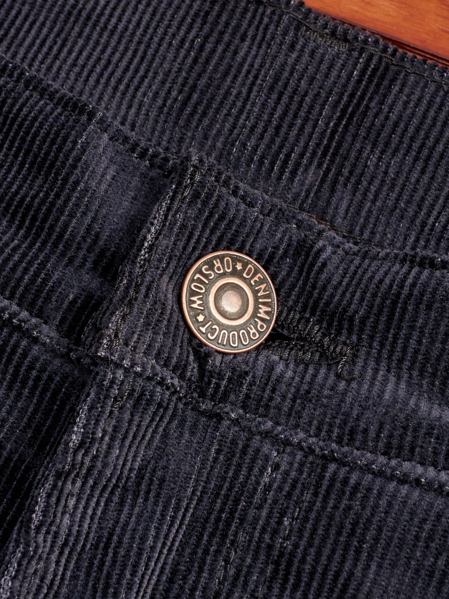 107 Ivy Fit Corduroy Pants in Navy - Image 5