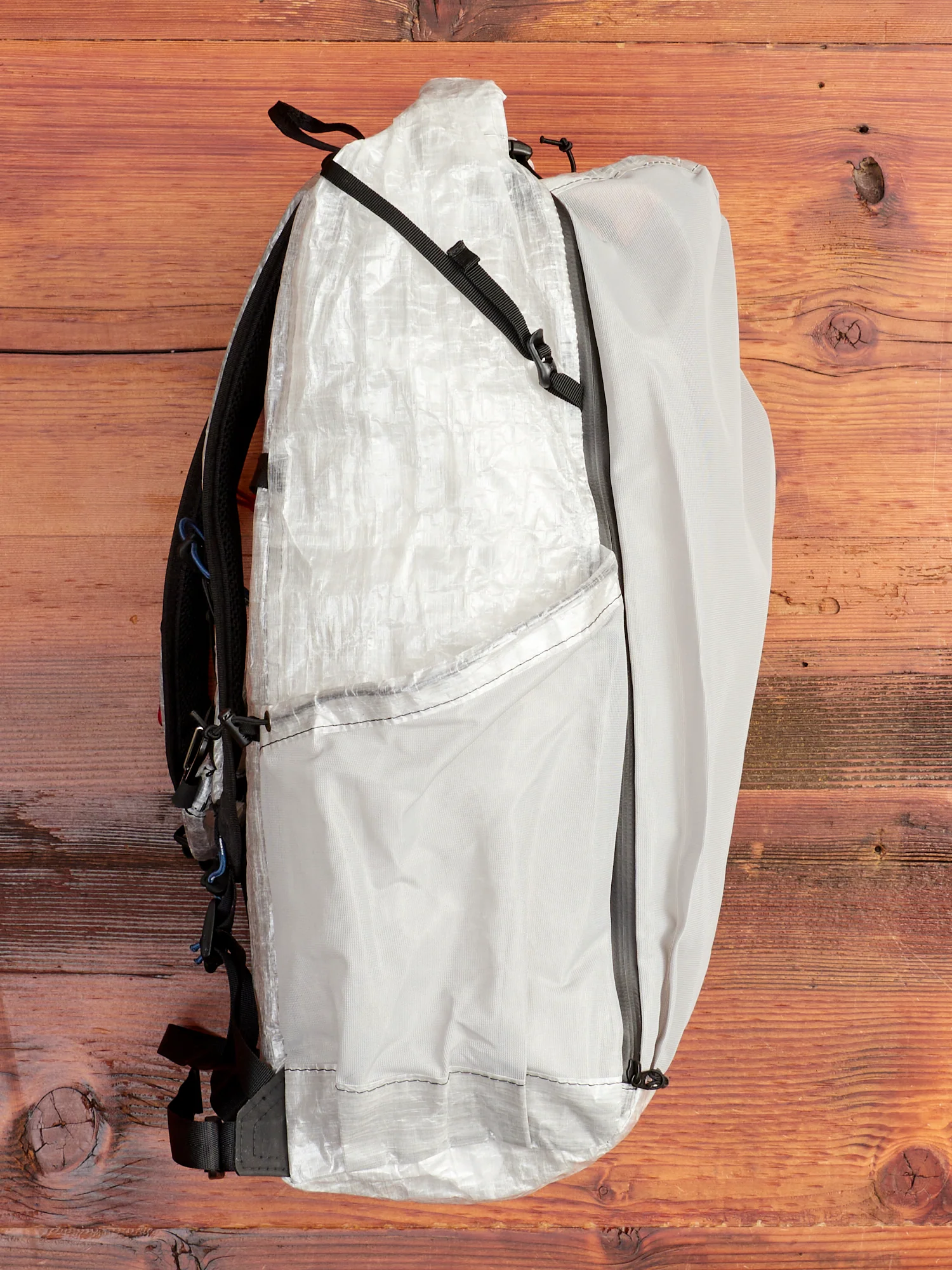 25L Dyneema Backpack in Off White - Image 5