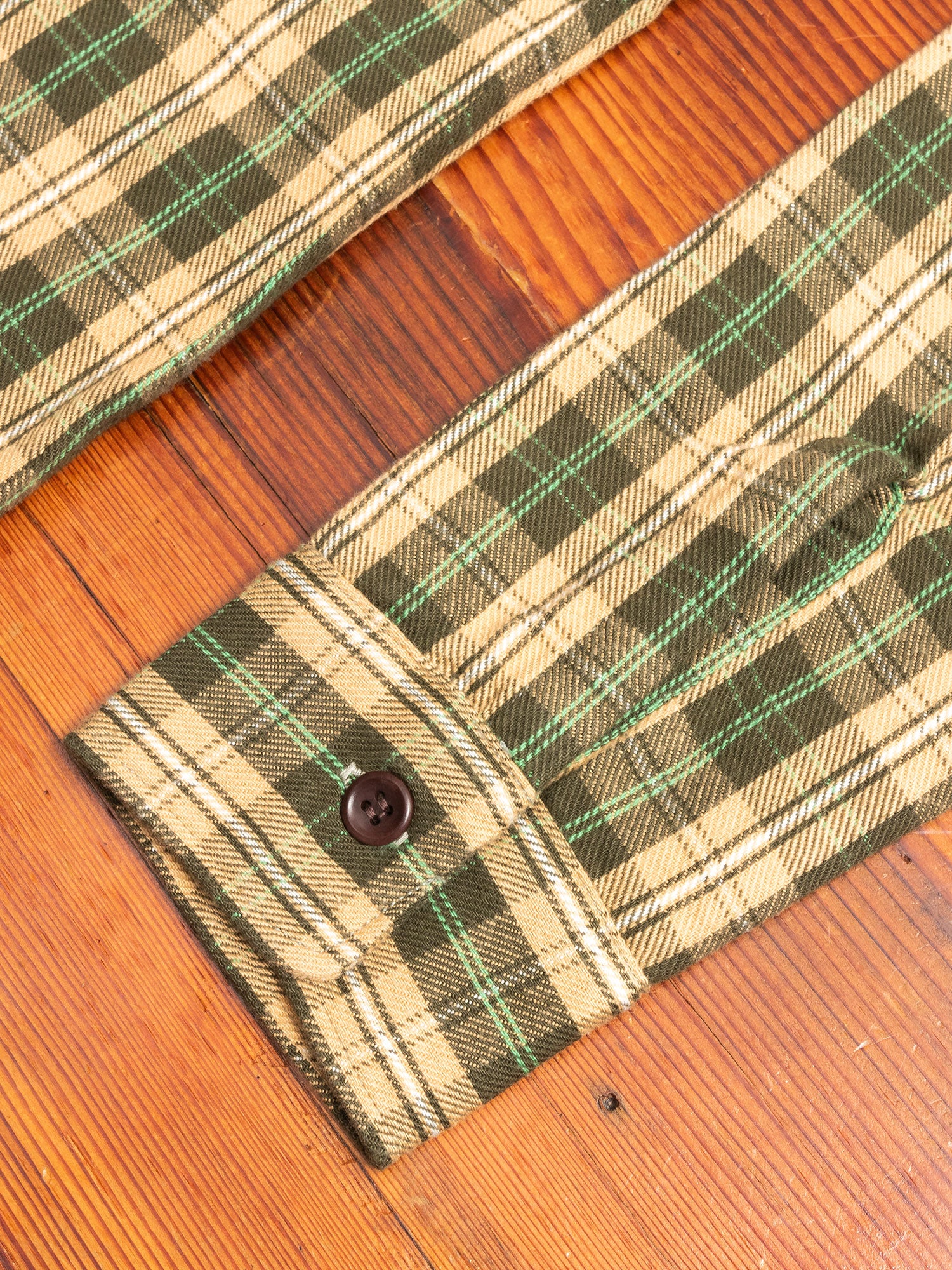 3022 Brushed Flannel Shirt in Beige - Image 7
