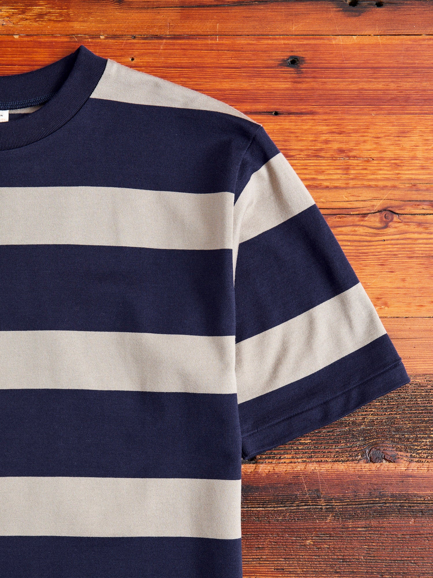 4089 Loopwheel Stripe Border Tee in Navy Grey - Image 4