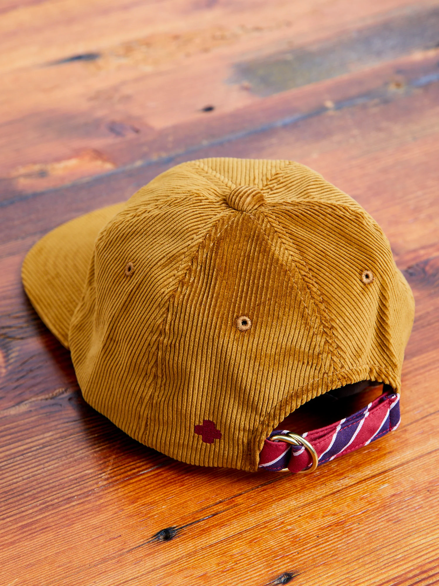 6-Panel Corduroy Cap in Golden Brown - Image 3