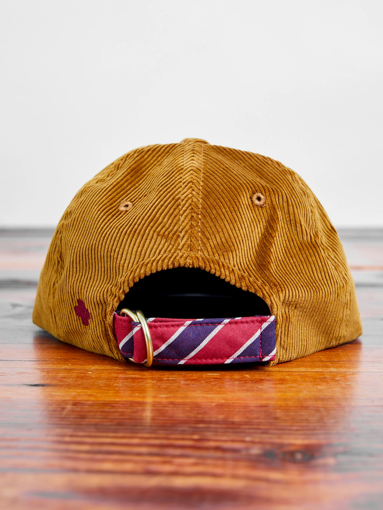 6-Panel Corduroy Cap in Golden Brown - Image 4