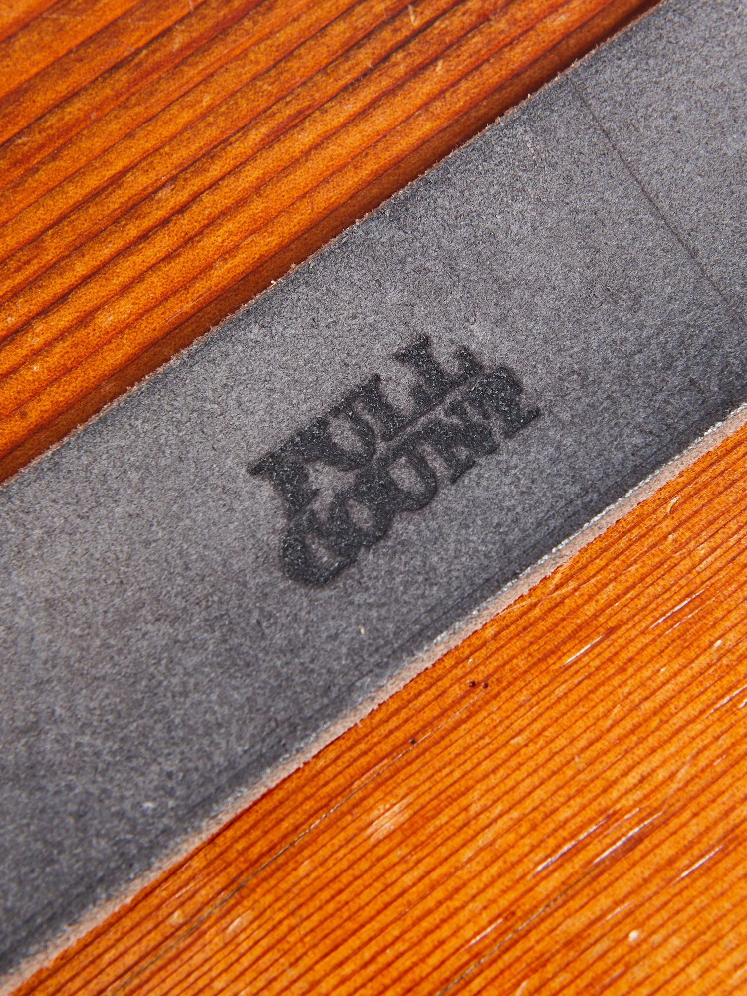 6211 Wild Leather Garrison Belt in Black - Image 5
