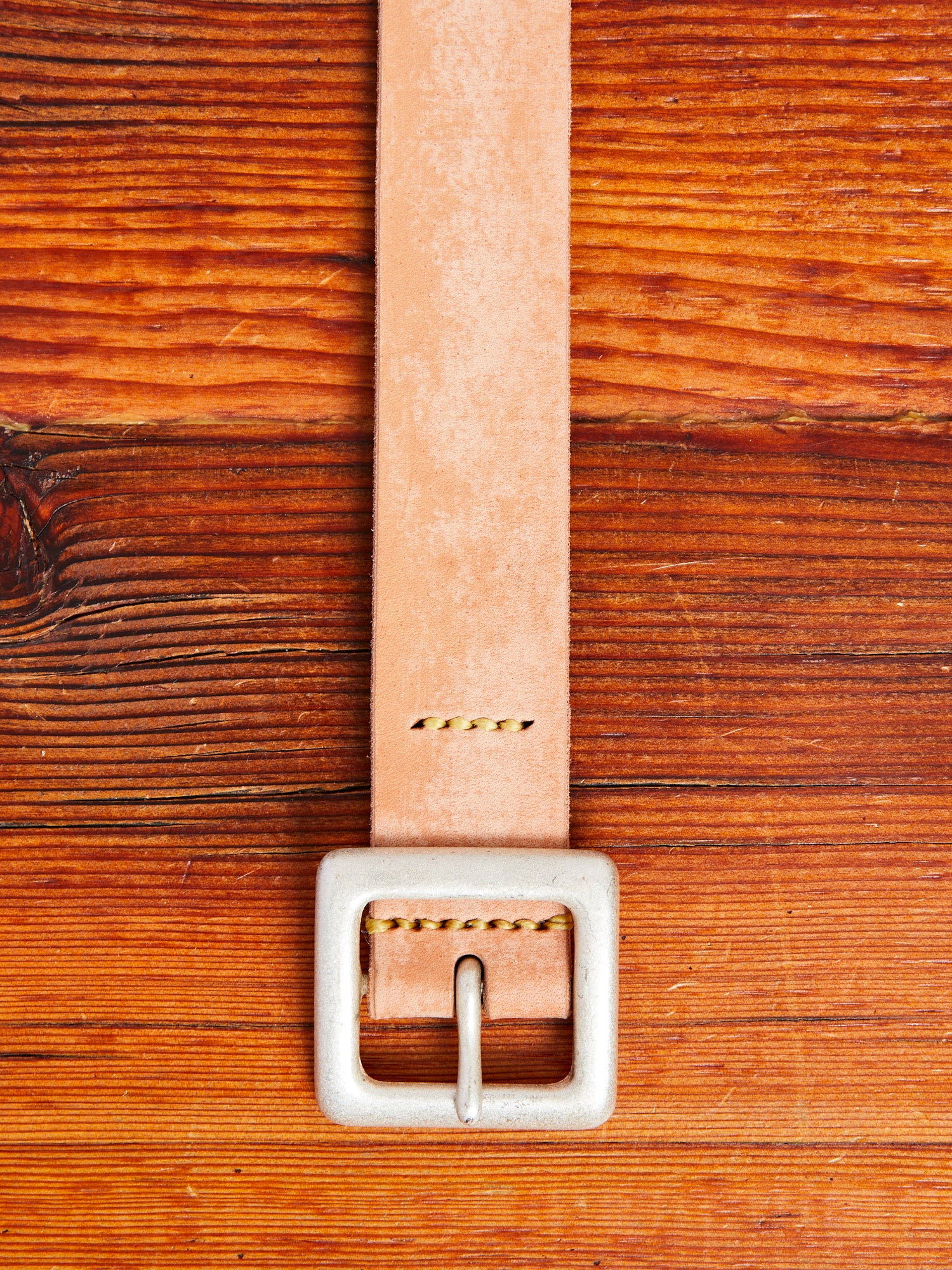 6211 Wild Leather Garrison Belt in Natural - Image 2