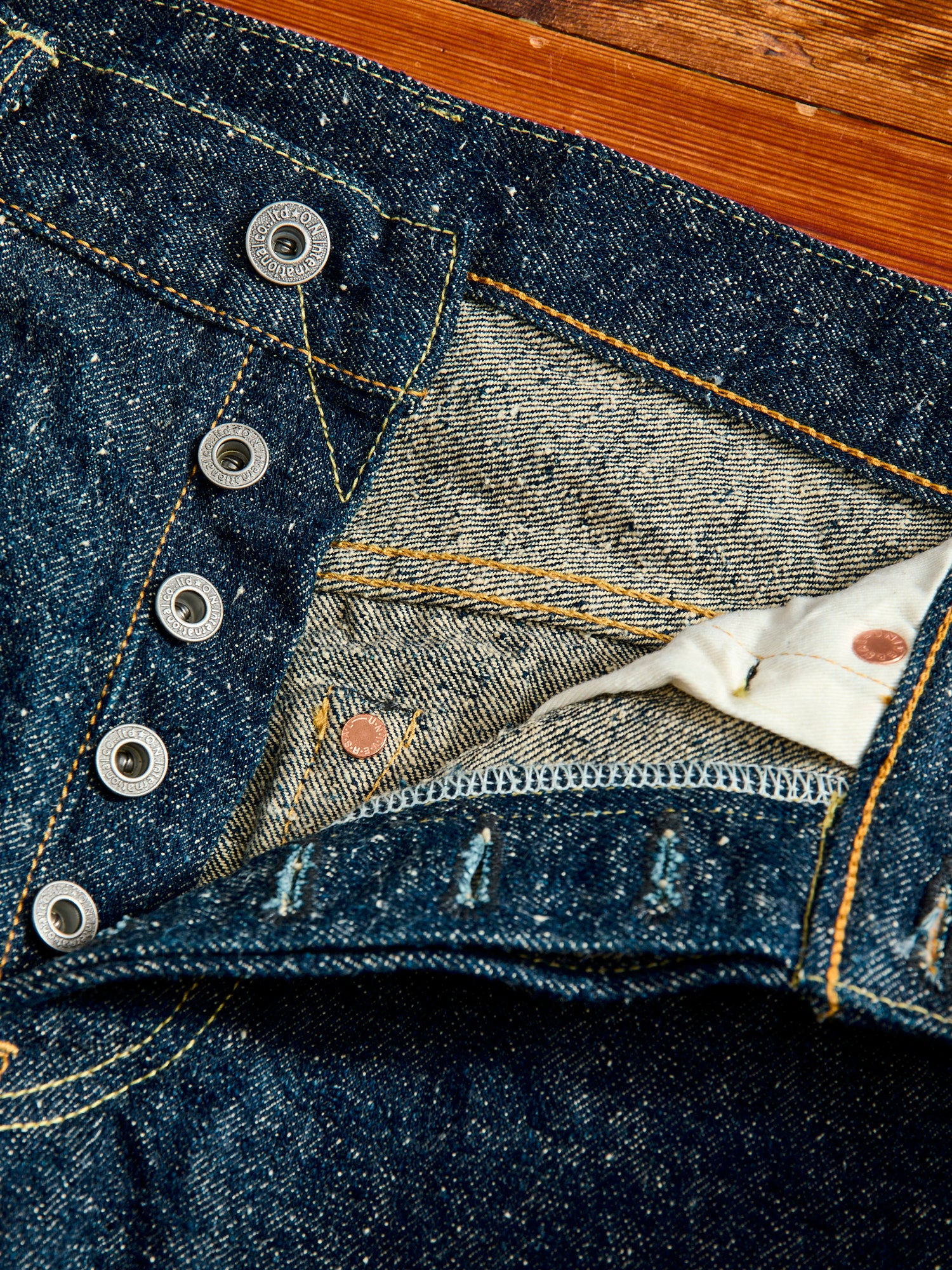 622-CCD "Crushed Concrete" 15oz Selvedge Denim - Relaxed Tapered Fit - Image 9