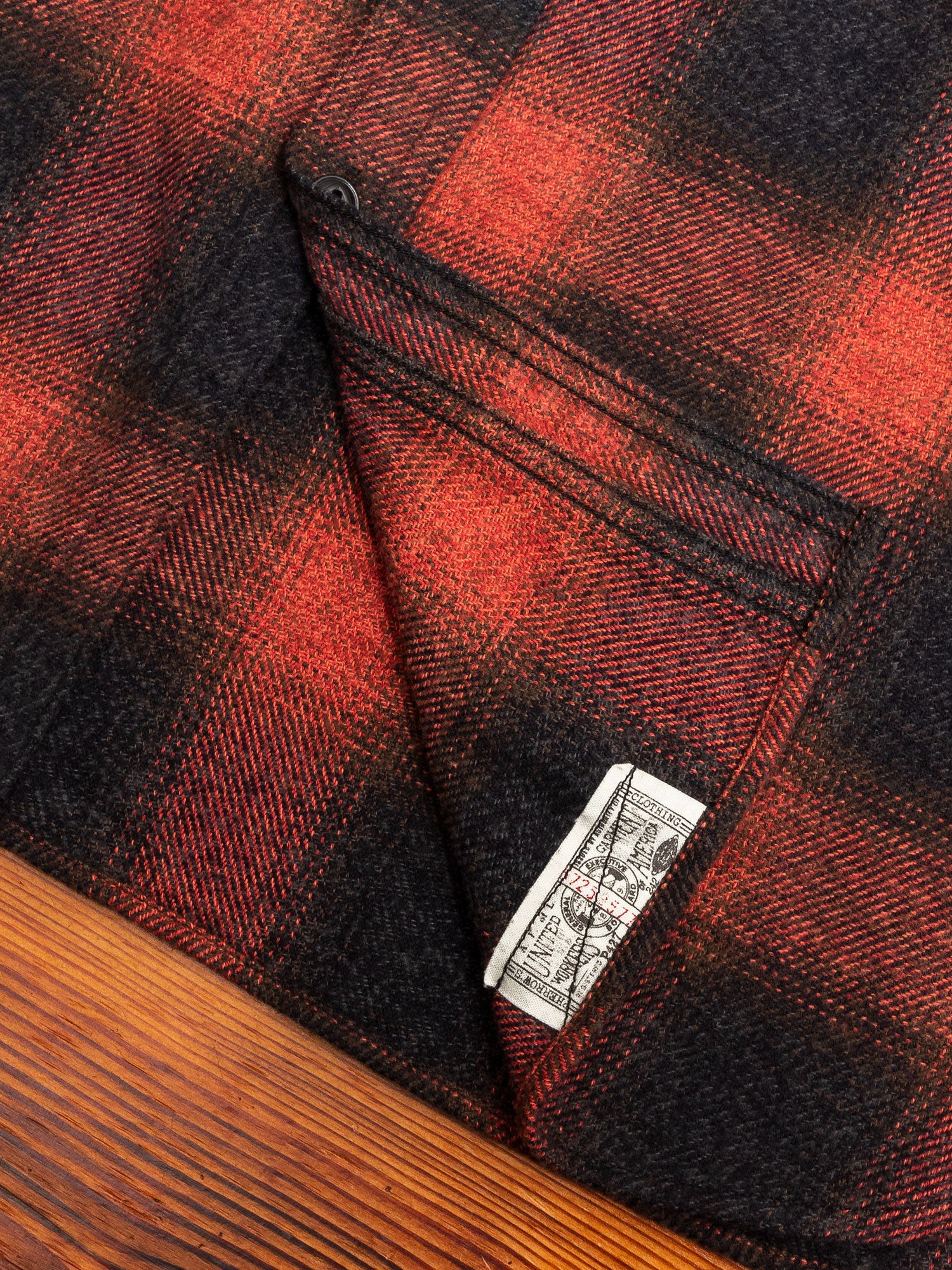 750WS Heavy Flannel Shirt in Red - Image 5