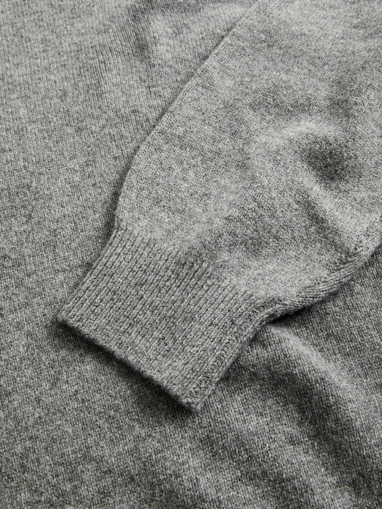 9G Crewneck Knit Sweater in Grey - Image 5
