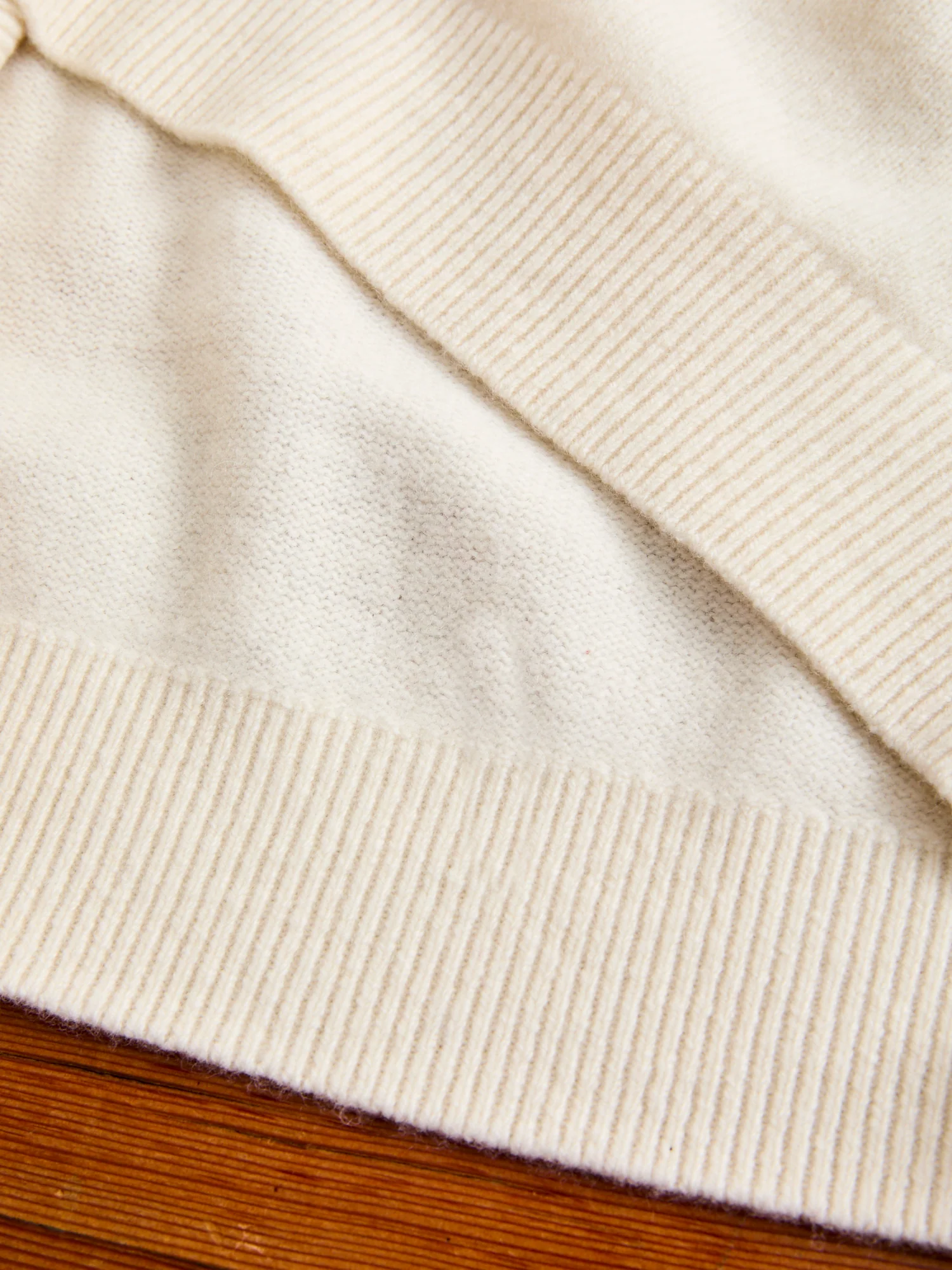 9G Crewneck Knit Sweater in Off White - Image 6