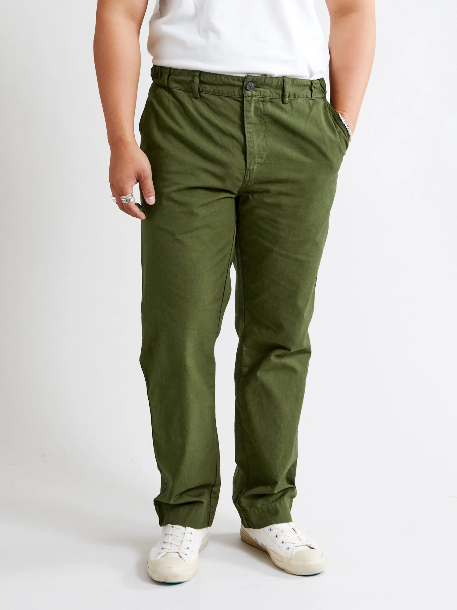 Aberlour Canvas Pants in Olive - Image 2