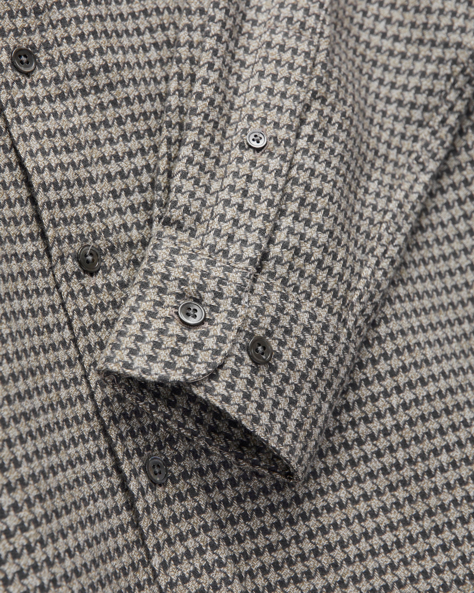 Abstract Pied Poule Button-Up Shirt in Charcoal - Image 6