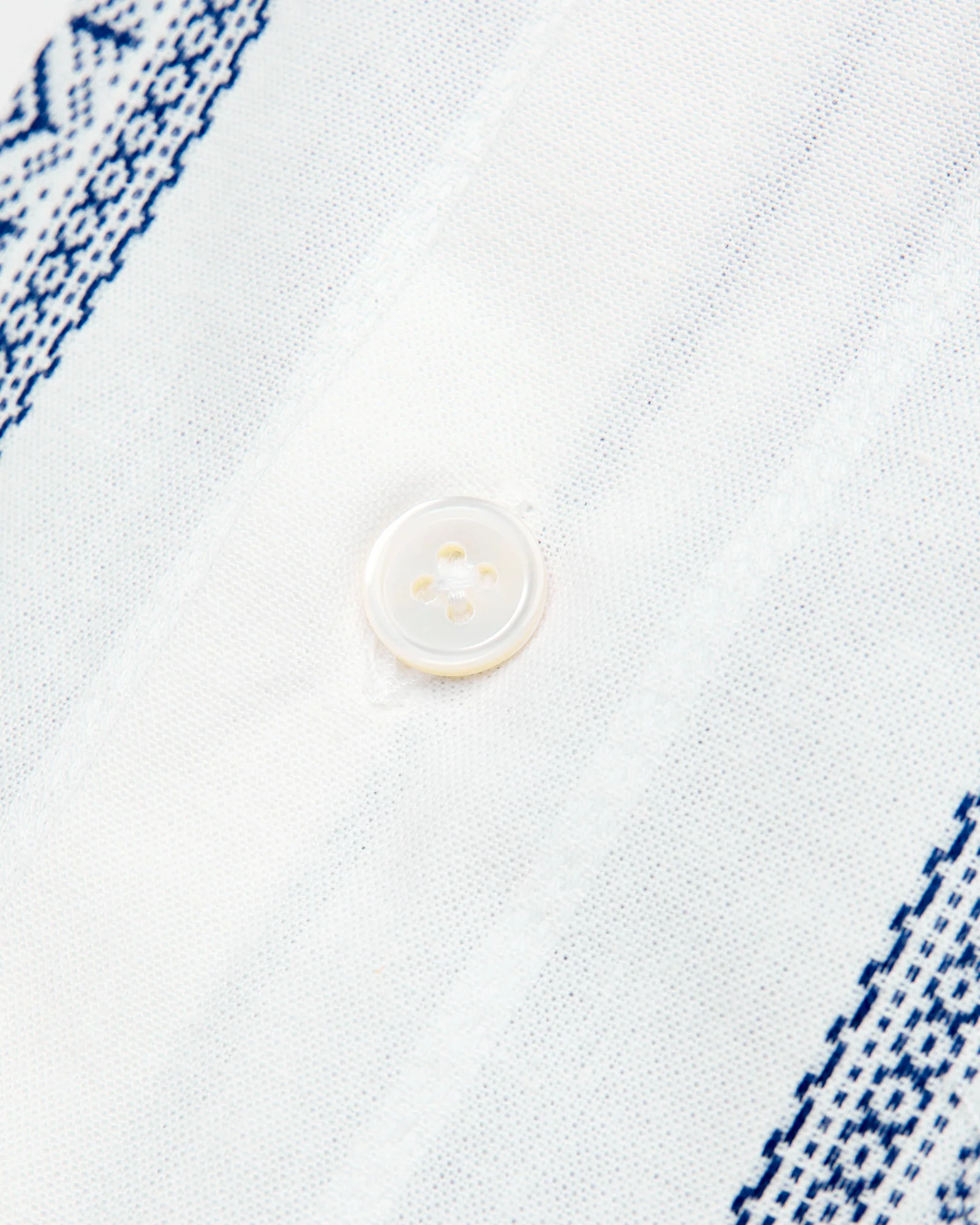 Alqueva Shirt in White Blue - Image 6