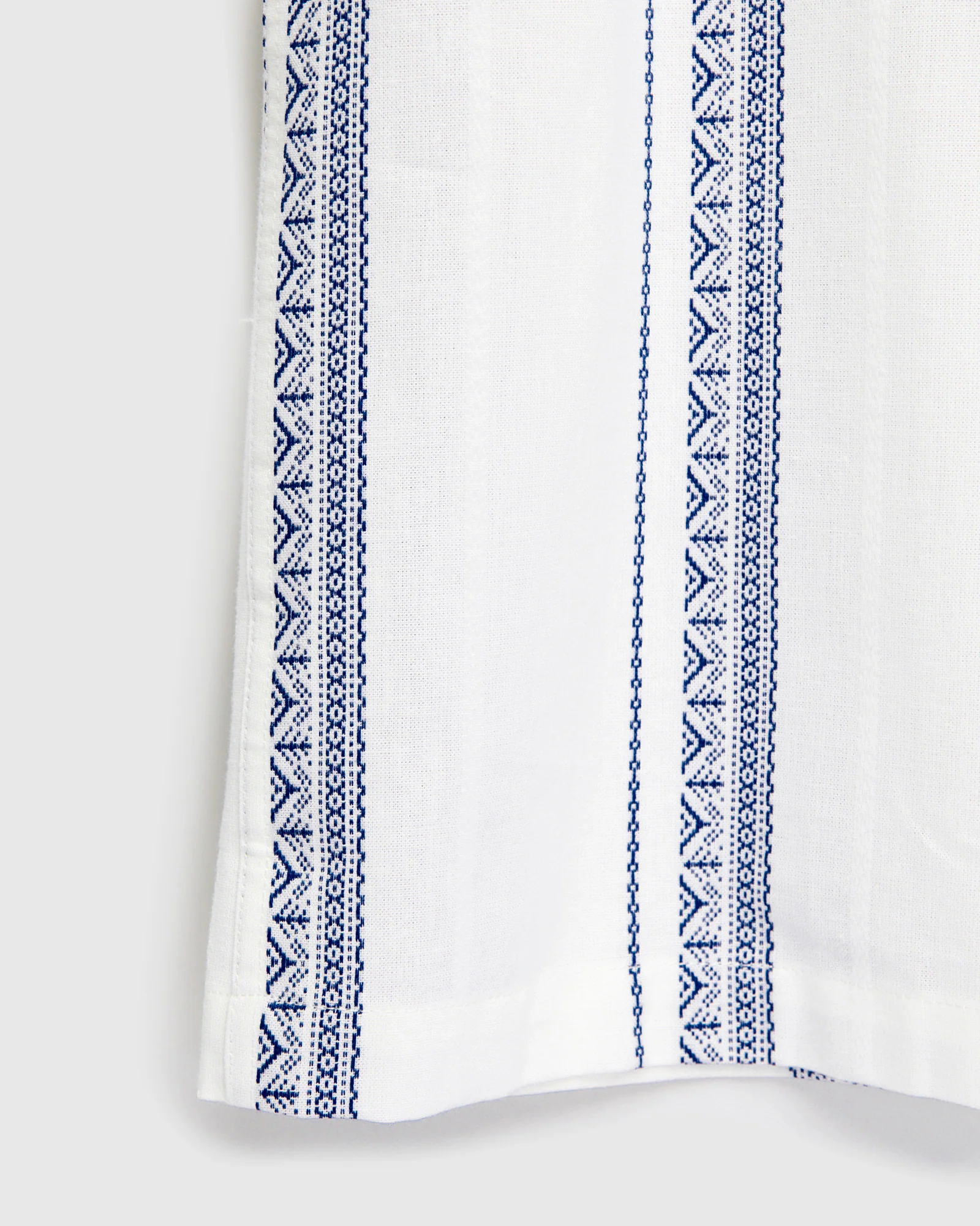 Alqueva Shirt in White Blue - Image 7