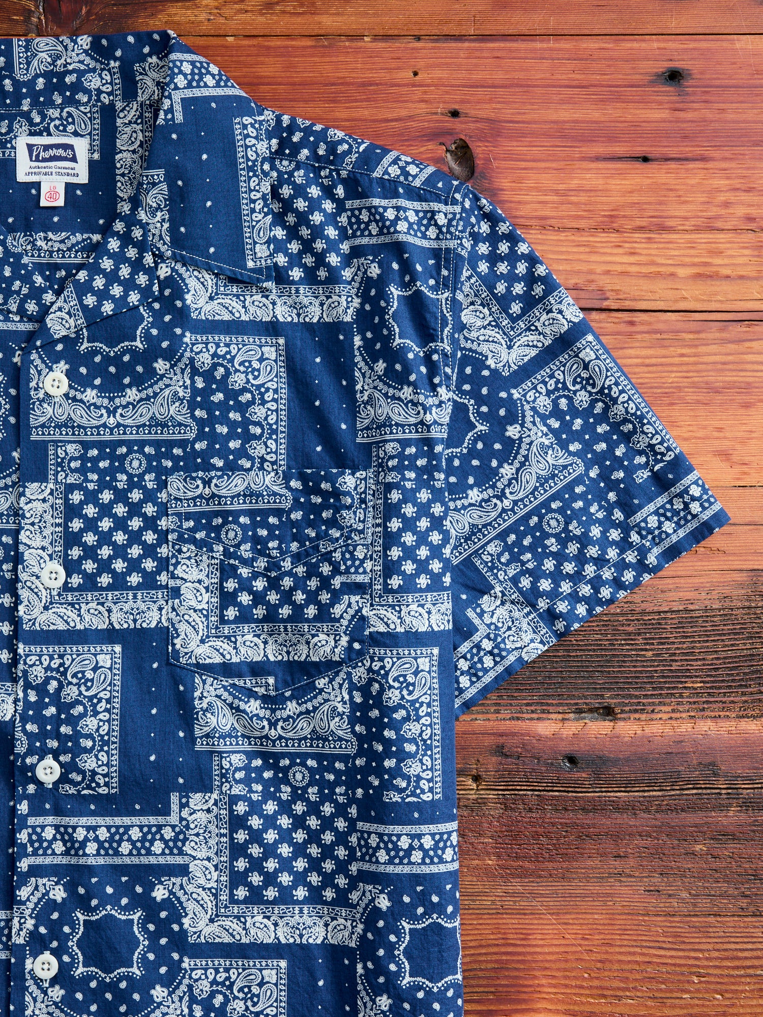 Bassen Hawaiian Shirt in Indigo Bandana - Image 4