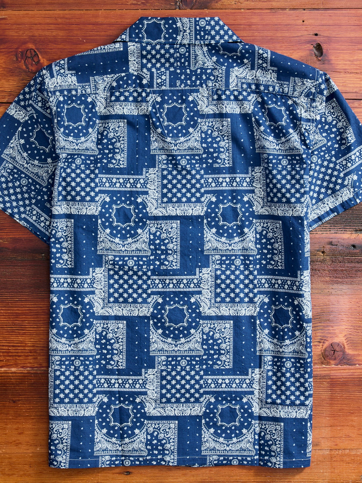 Bassen Hawaiian Shirt in Indigo Bandana - Image 9