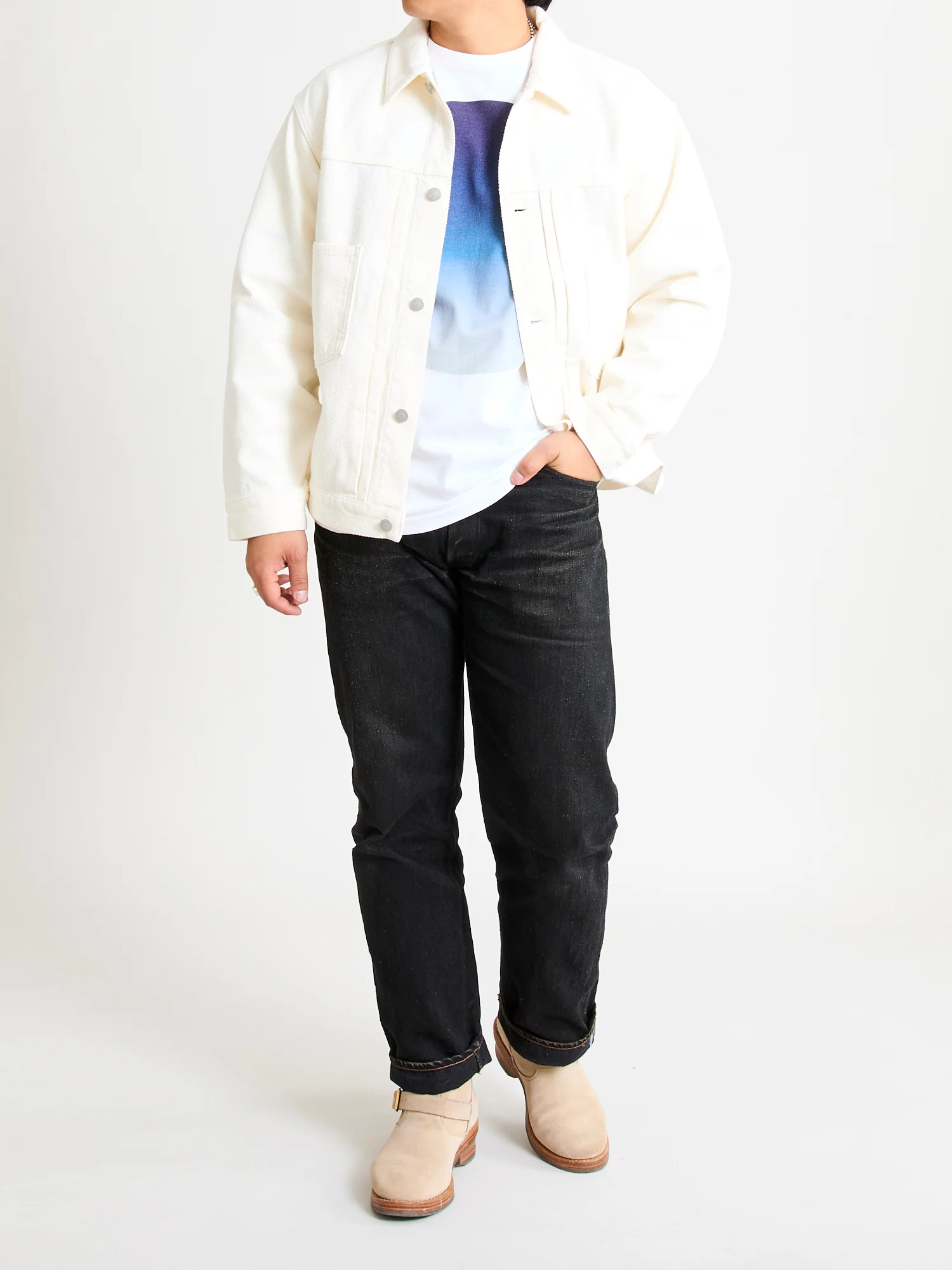 Big Circle T-Shirt in Blue Gradient - Image 9