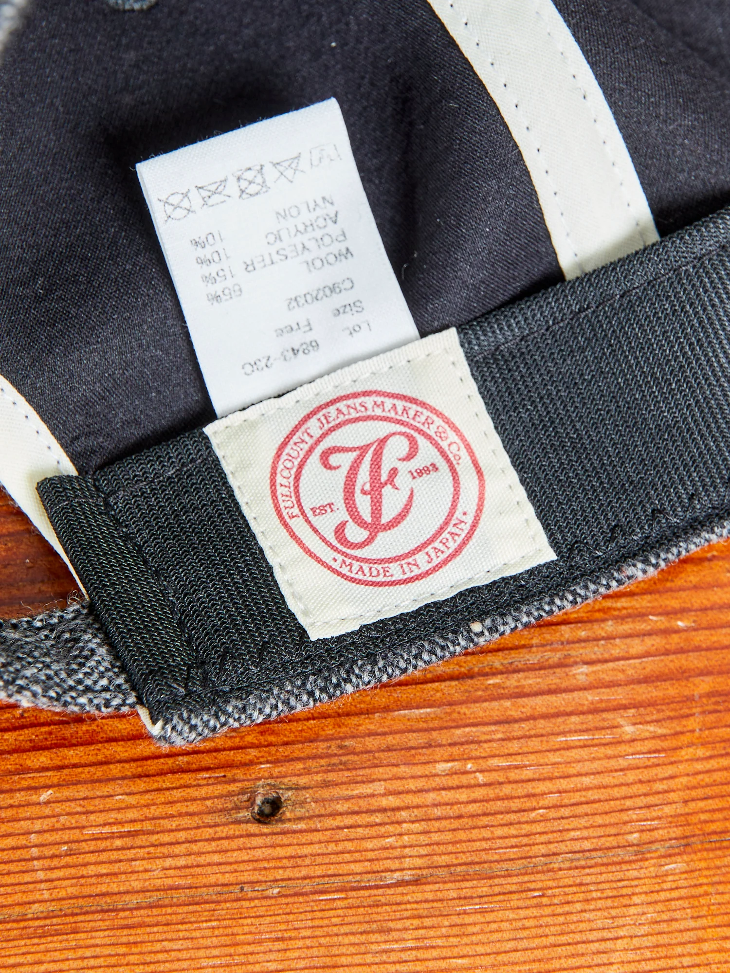 Brown's Beach Tweed Baseball Cap in Charcoal - Image 6