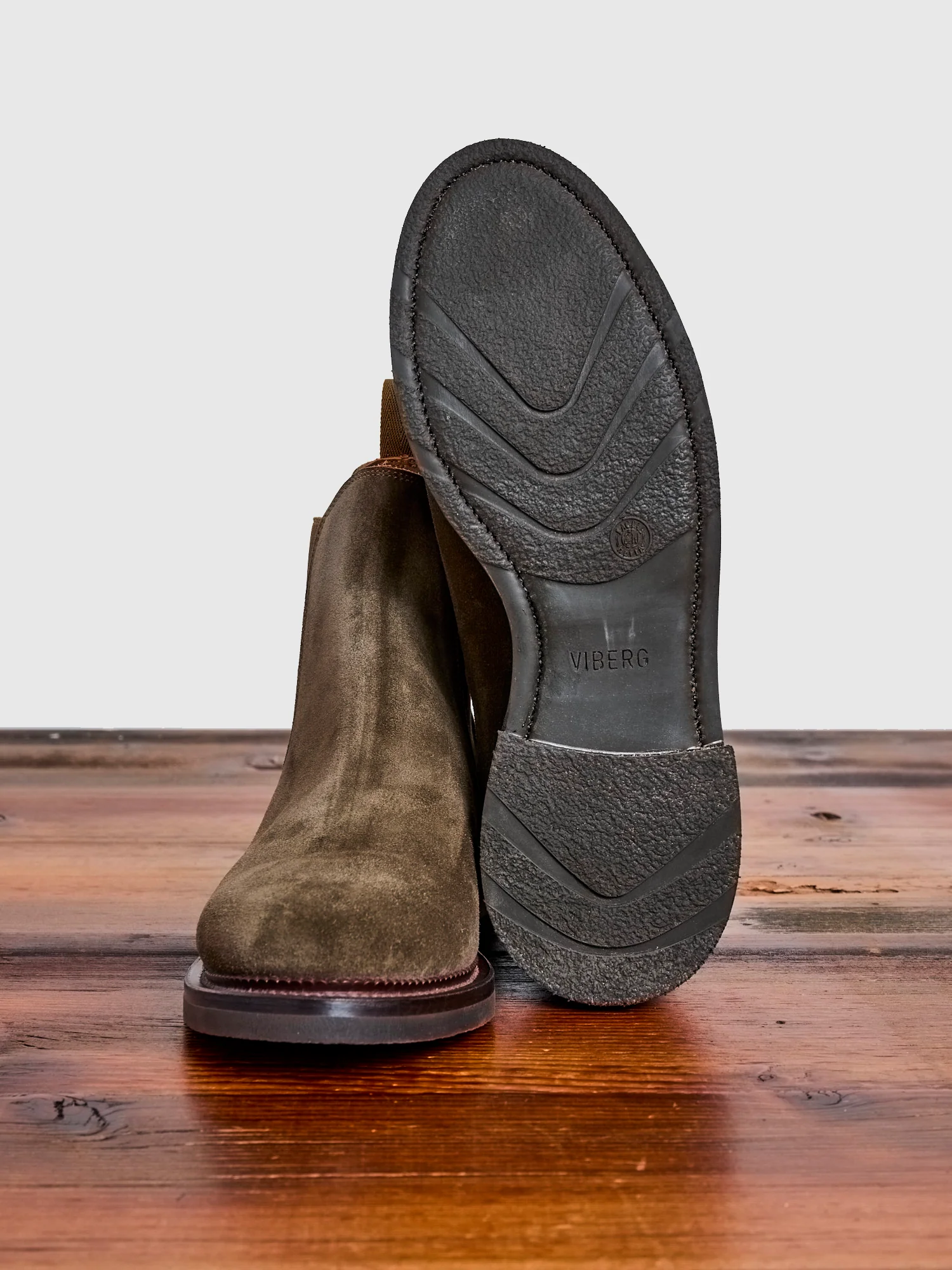 Chelsea Boot 2030 in Dark Olive Janus Calf Suede - Image 2