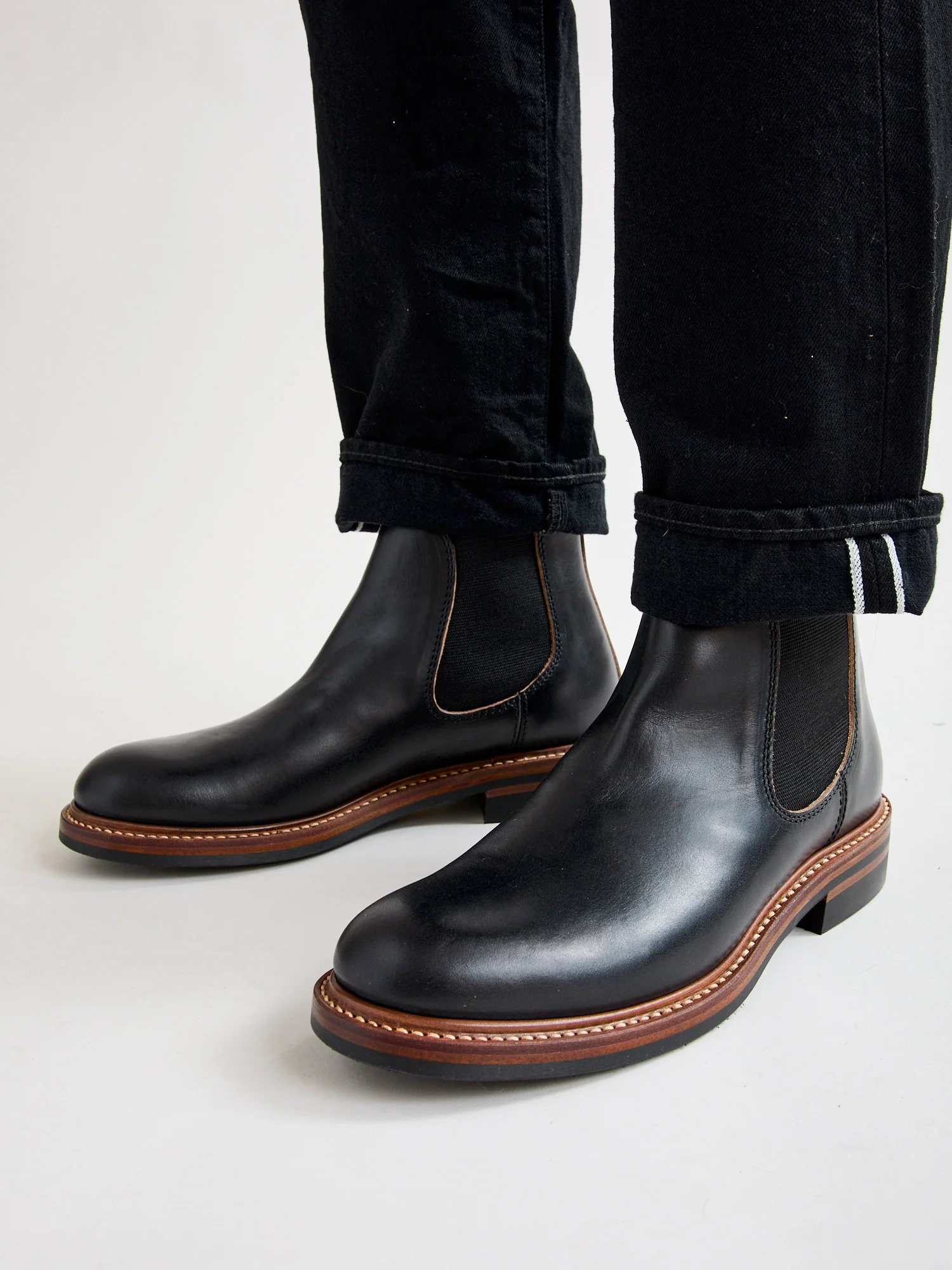 Chelsea Boot in Horween Chromexcel Black - Image 2