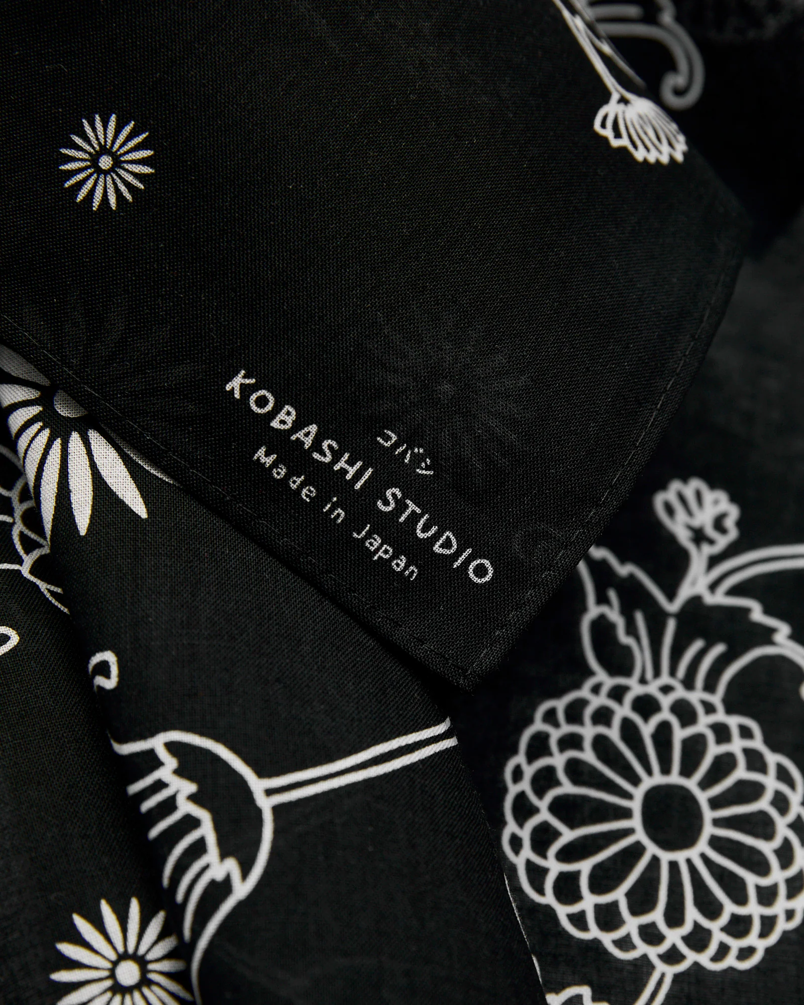 Chrysanthemum Bandana in Black - Image 3
