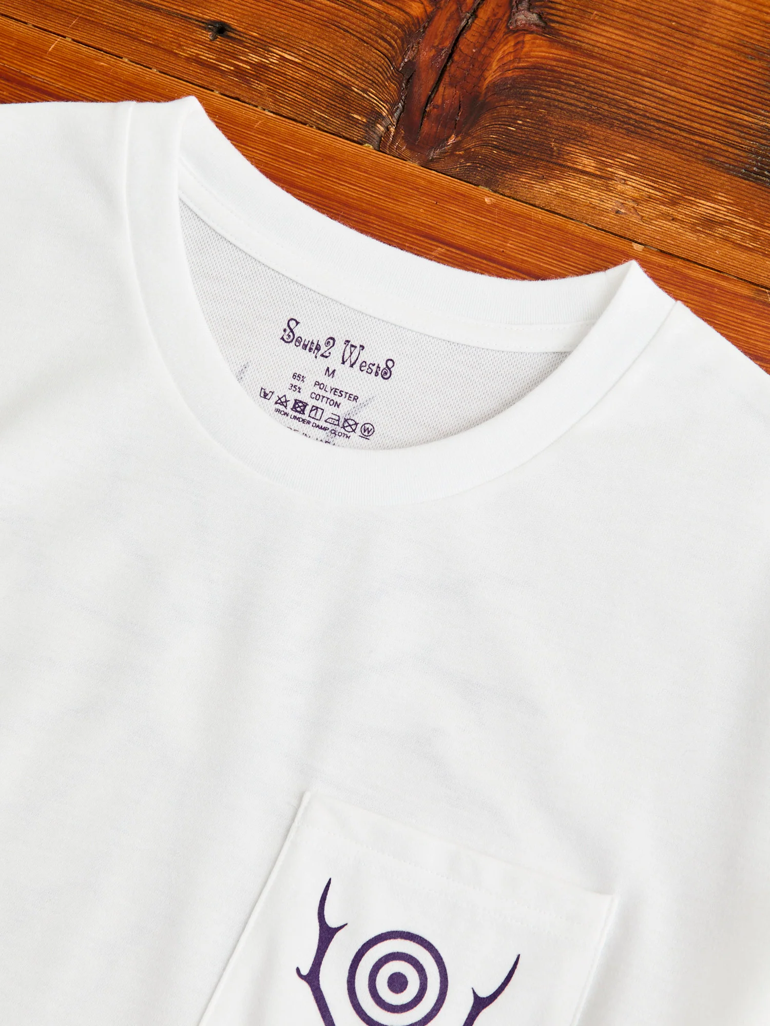 Circle Horn Round Pocket T-Shirt in White - Image 4