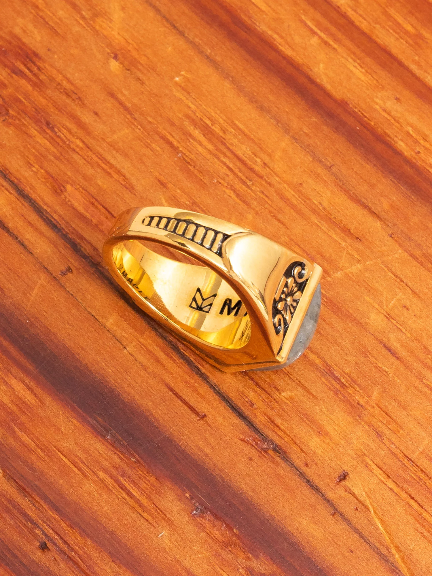 Collegiate Ring in Gold/Labradorite - Image 2