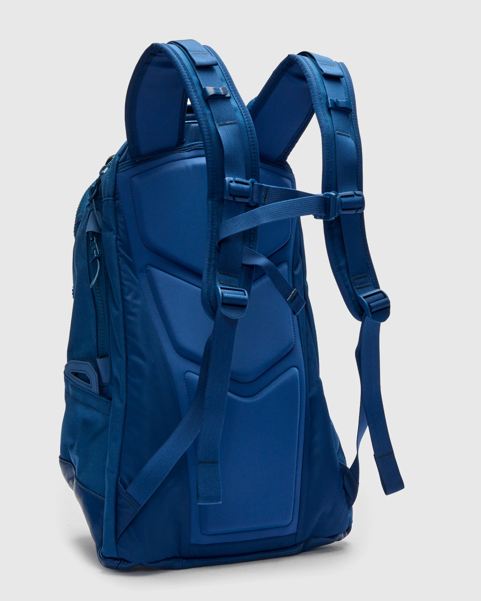 Cordura 20L Backpack in Blue Lambskin - Image 2