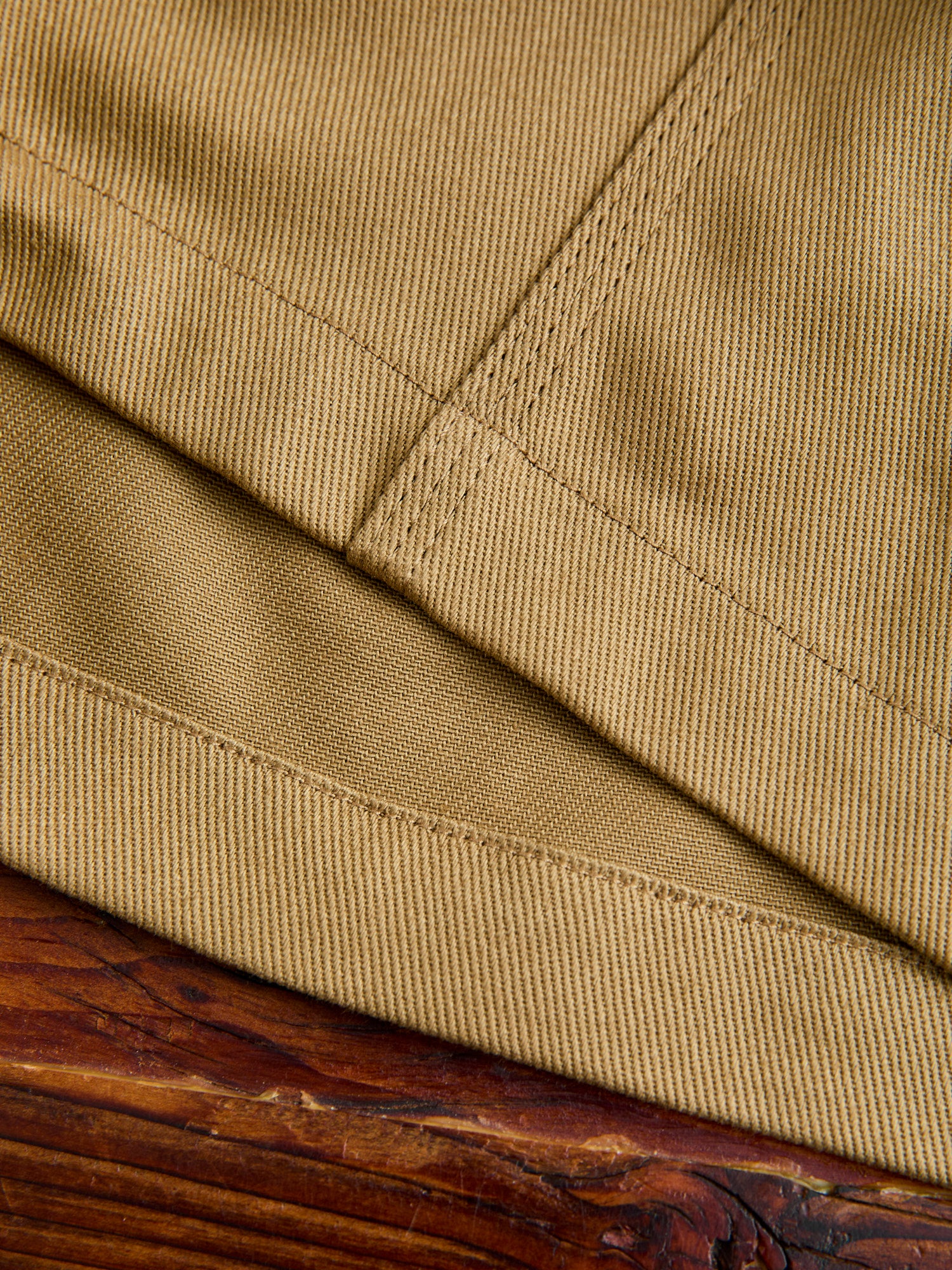 Cotton Twill Belted C.S Shorts in Khaki - Image 7