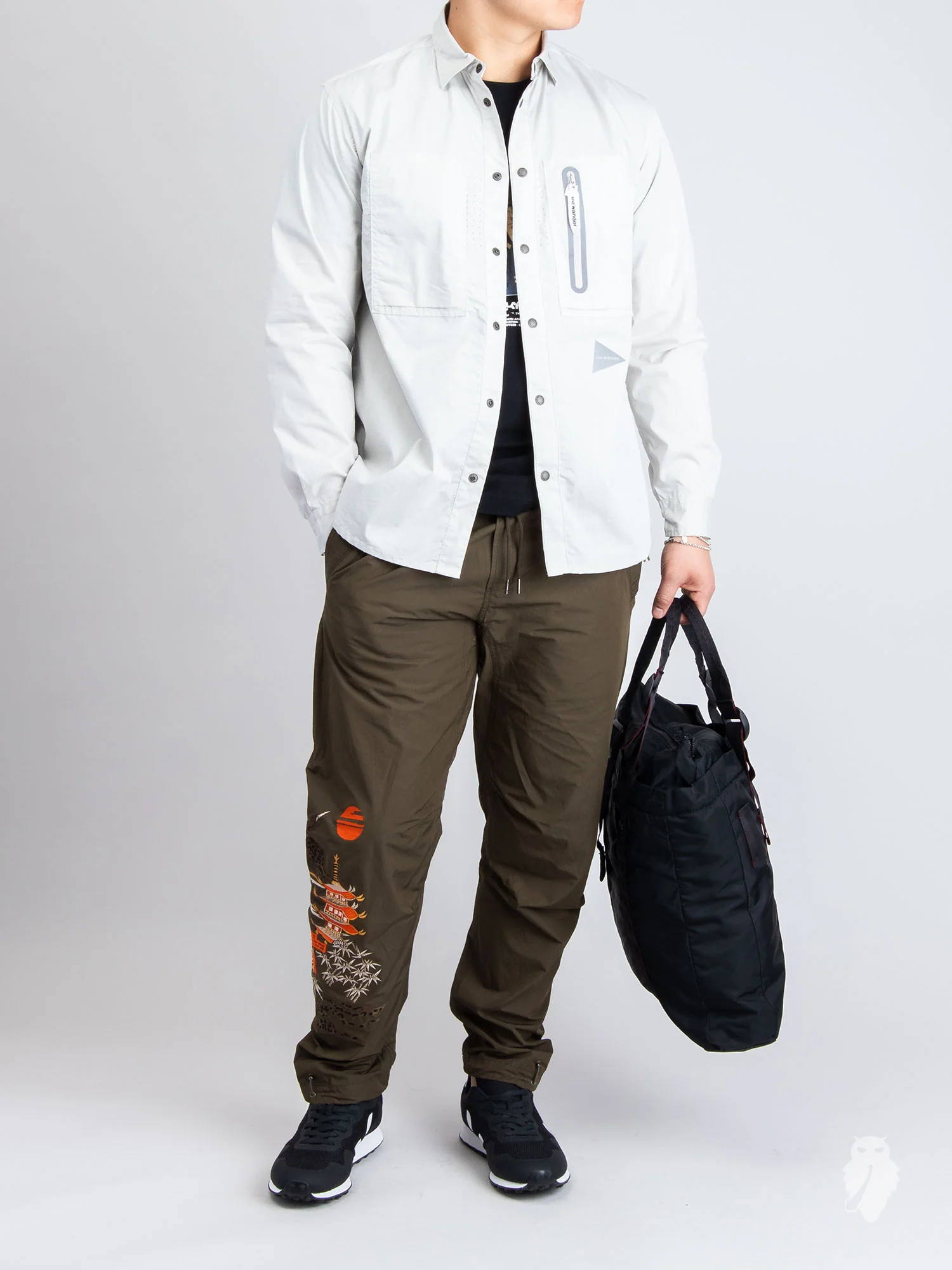 Crane Woven Trackpants in Maha Olive - Image 13