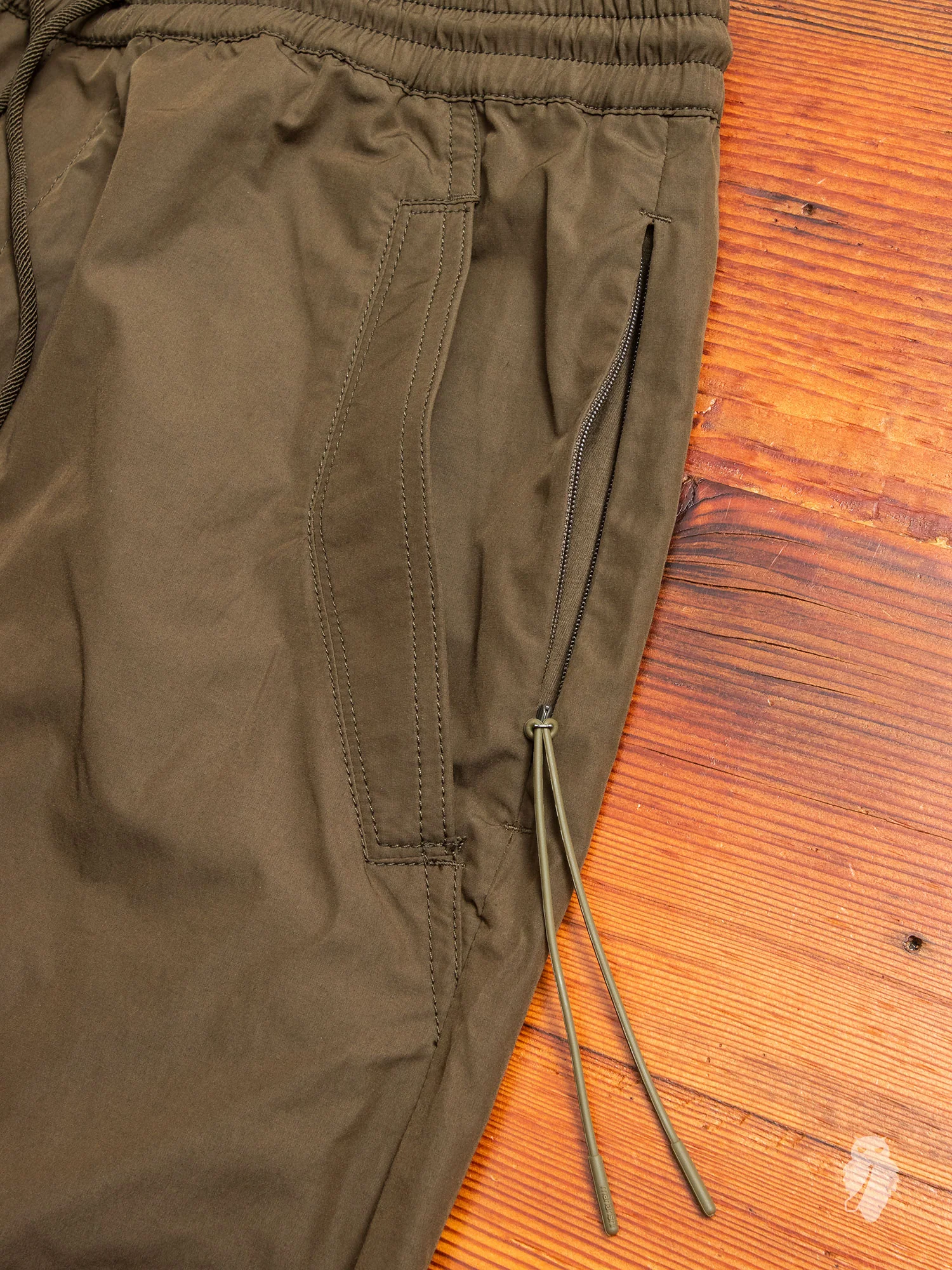 Crane Woven Trackpants in Maha Olive - Image 5