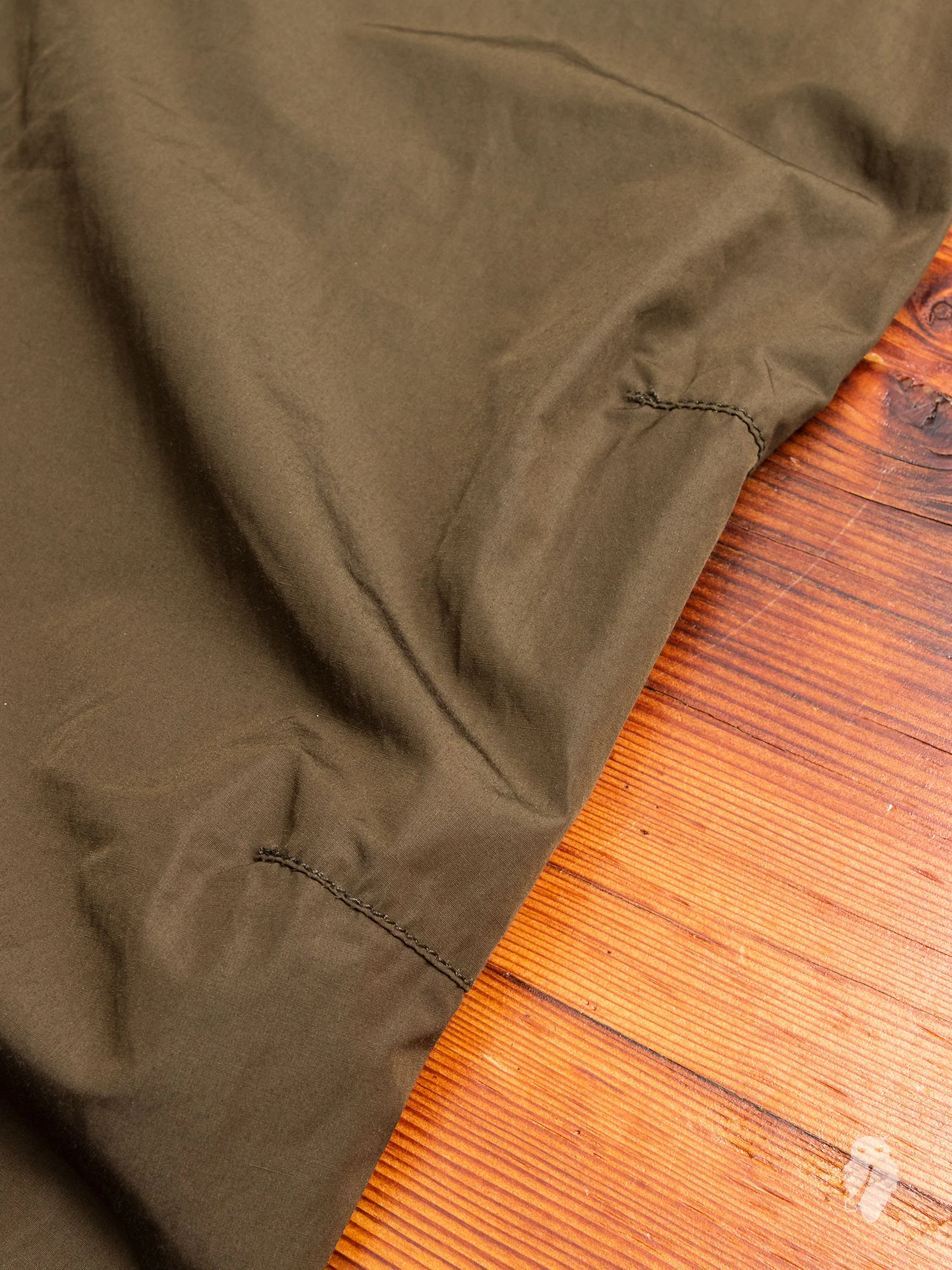 Crane Woven Trackpants in Maha Olive - Image 7