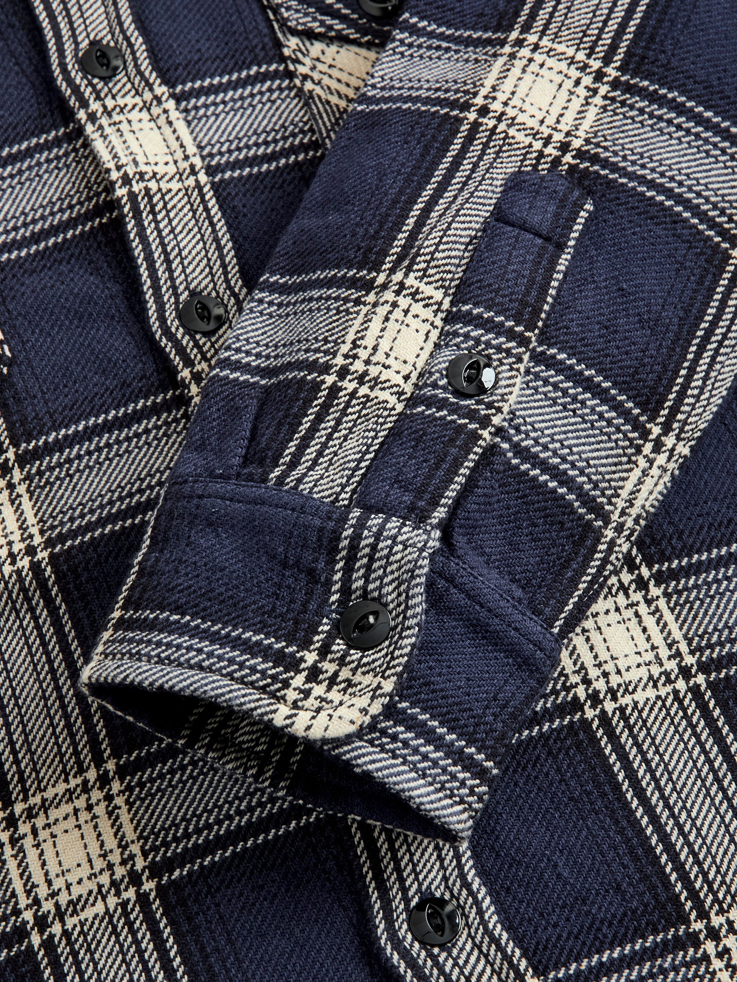 Crosscut Flannel in Midnight Plaid - Image 5