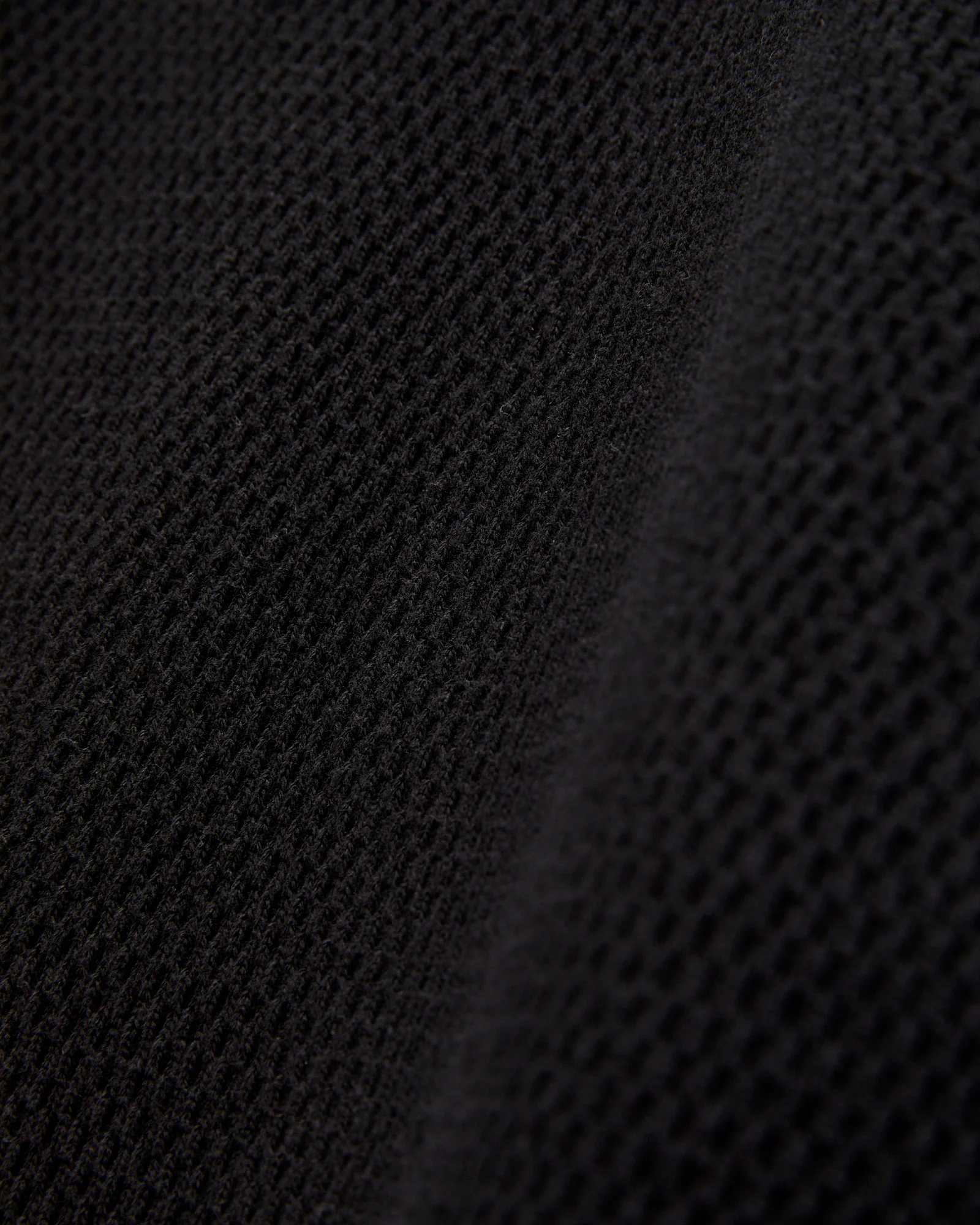 Double Honeycomb Thermal Shirt in Black - Image 7