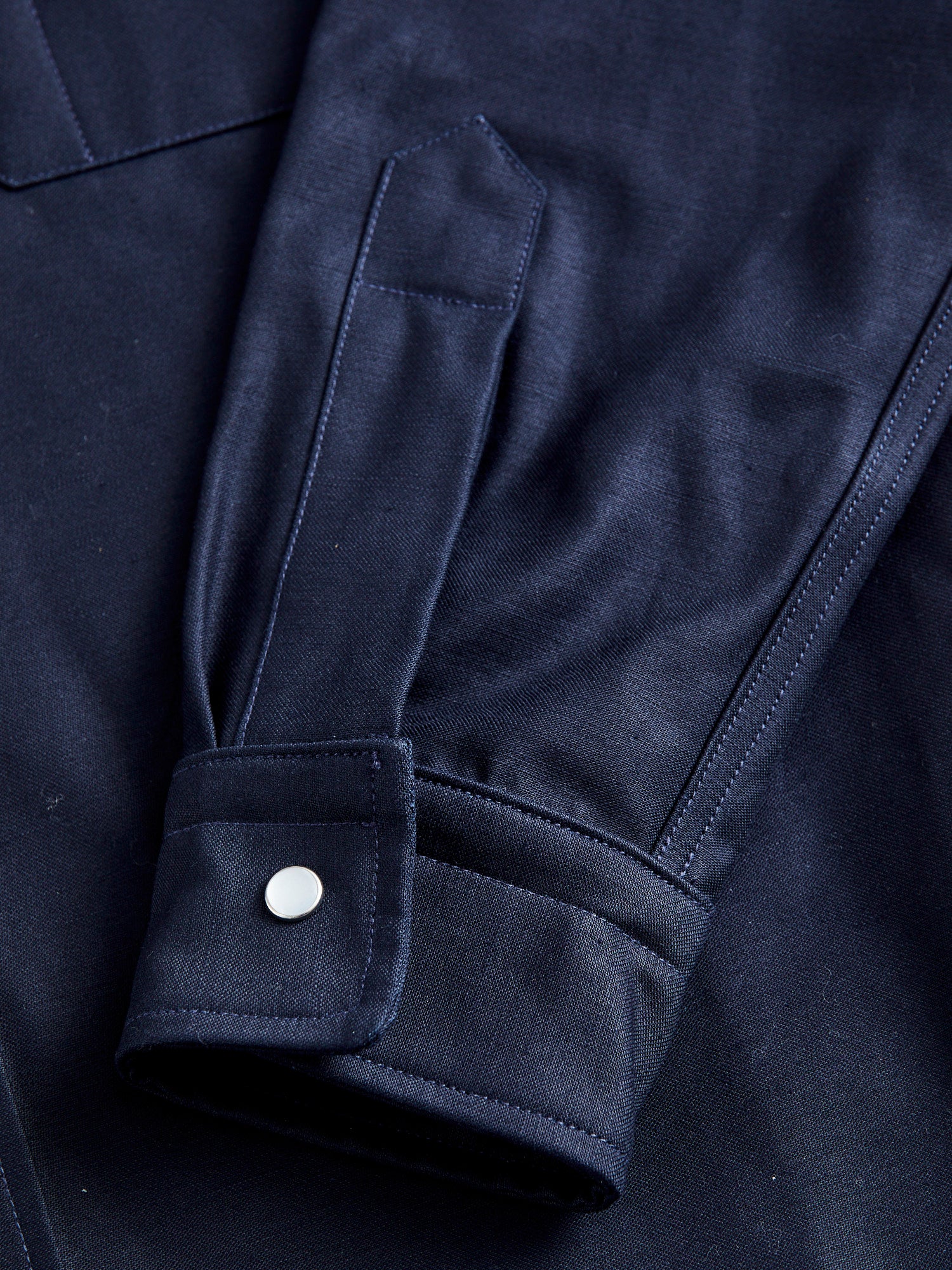 Drover Overshirt in Navy Sateen - Image 5