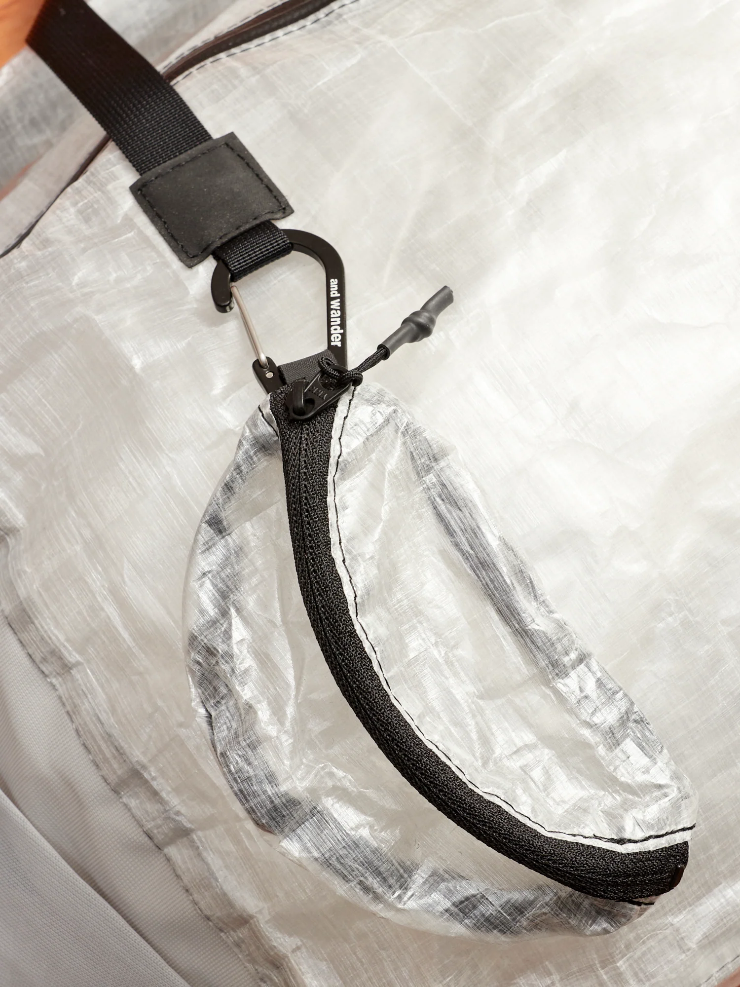 Dyneema 3-Way Tote Bag in Off White - Image 8