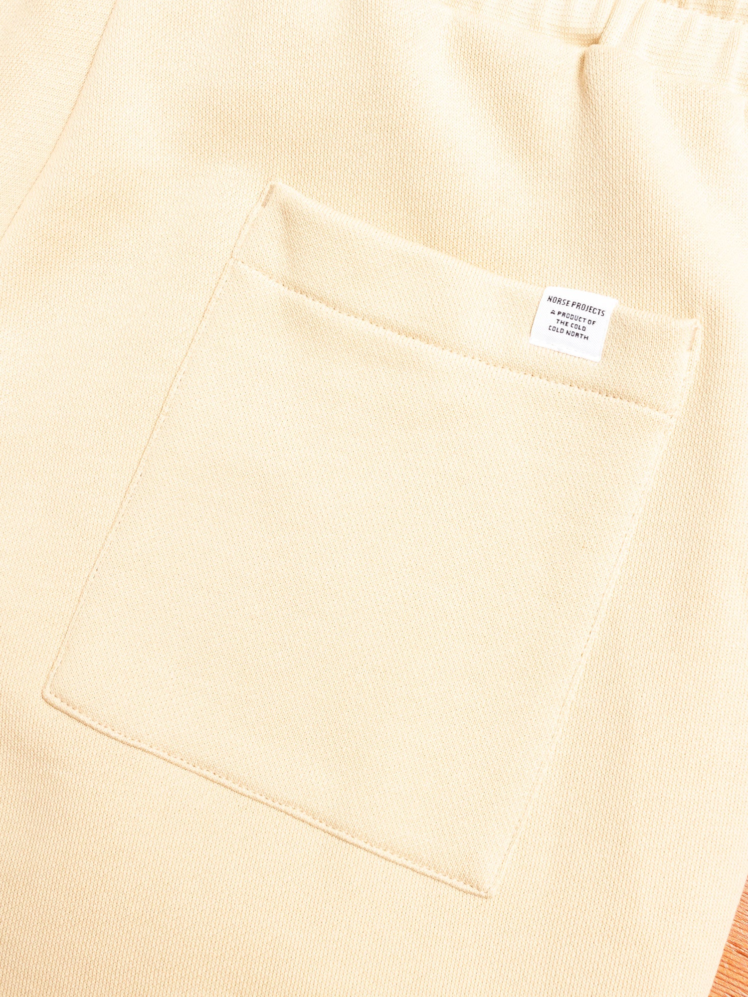 Falun Classic Sweatpants in Oyster White - Image 7