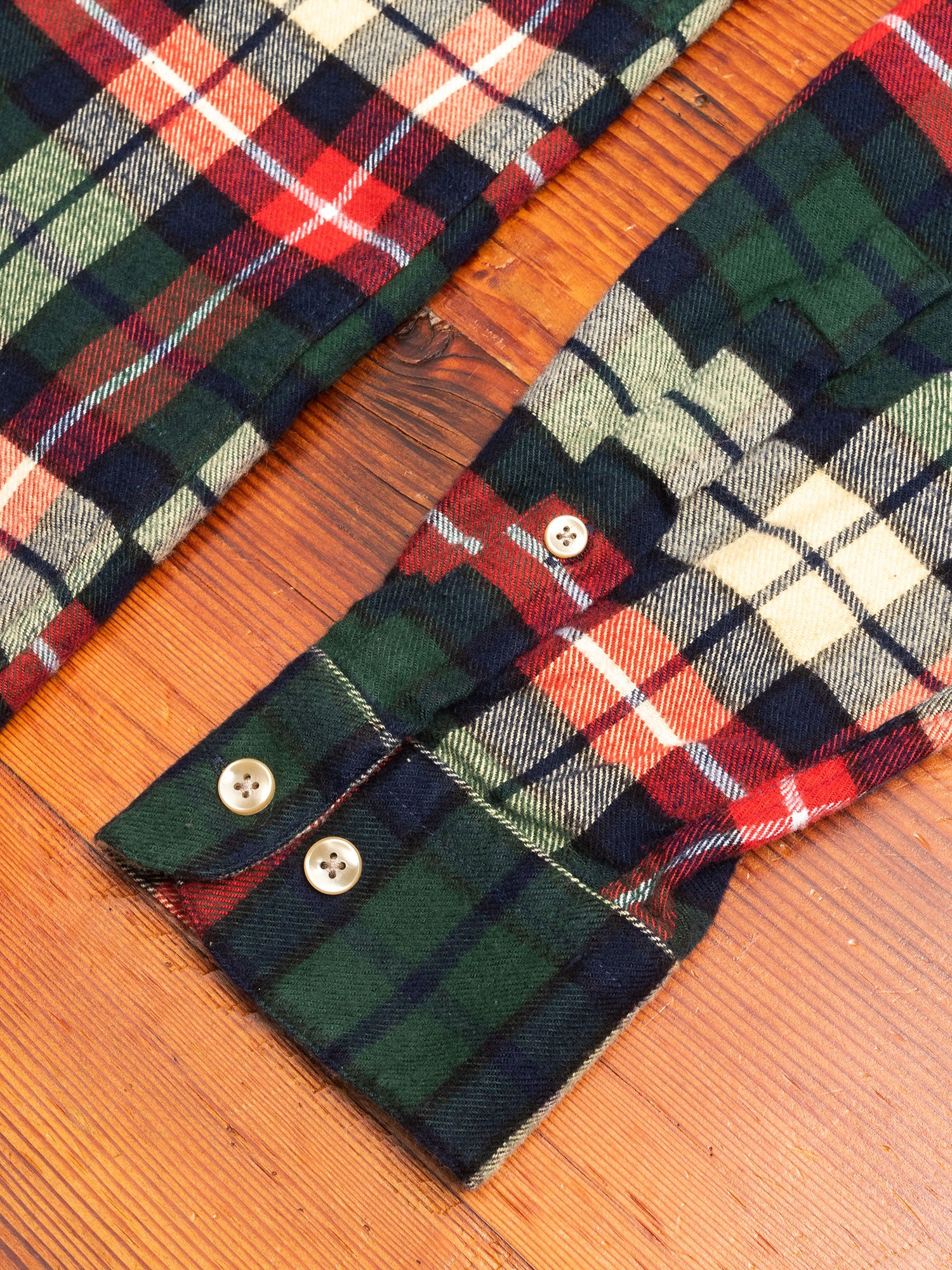 Fantos Button-Up Shirt in Green - Image 5