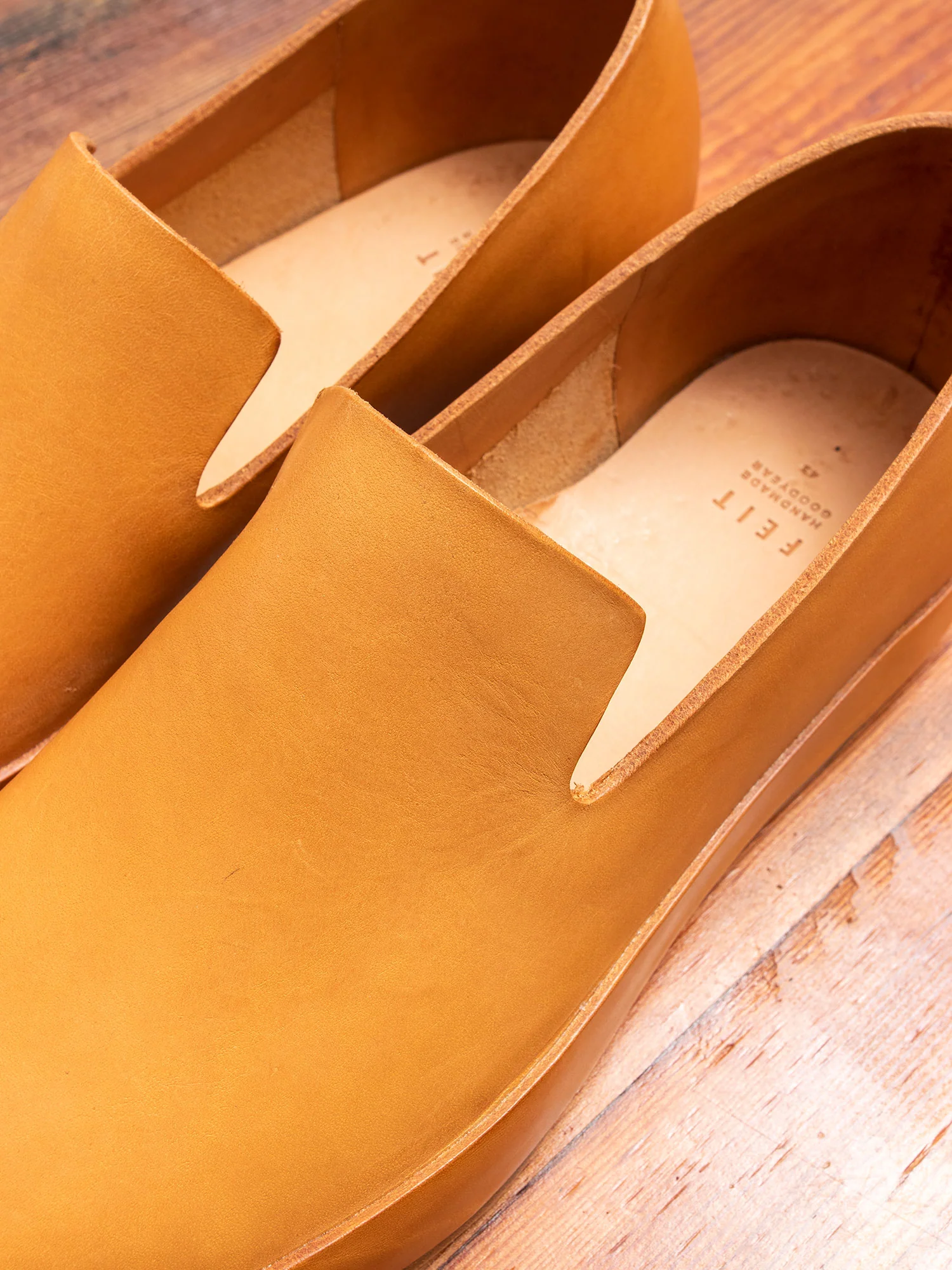 Hand Sewn Slipper in Natural - Image 2