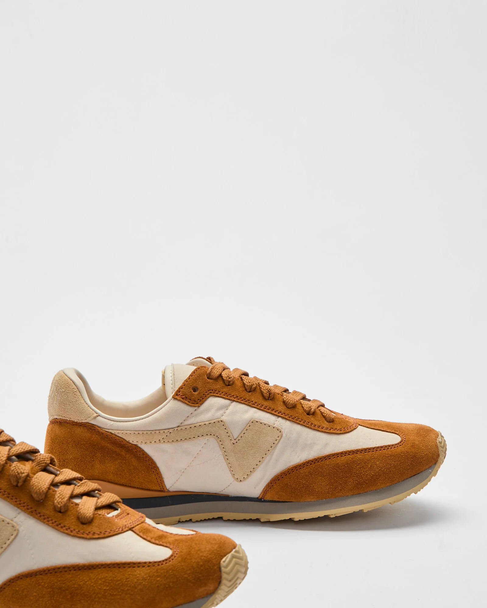 FKT Runner in Light Brown - Image 4