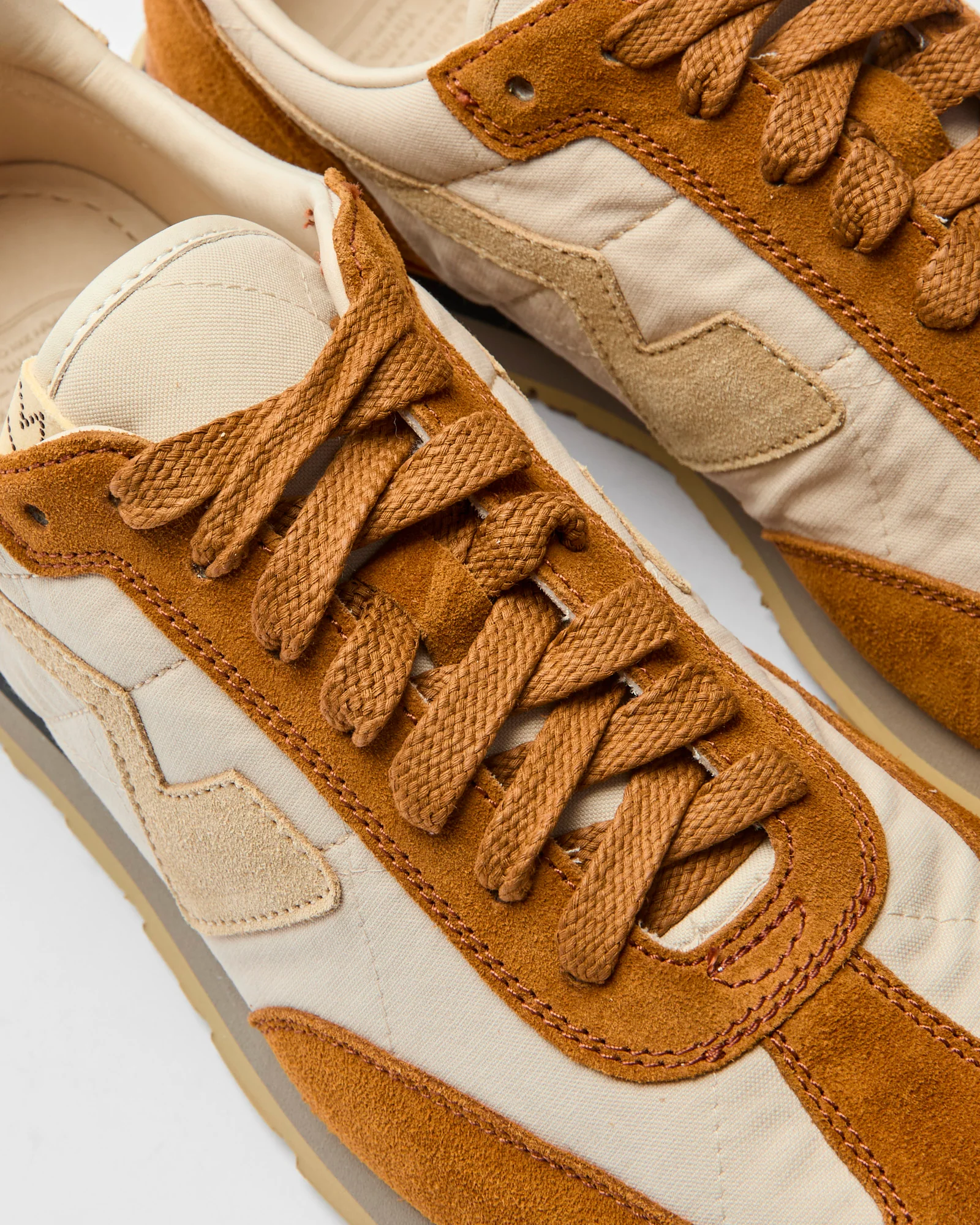 FKT Runner in Light Brown - Image 7
