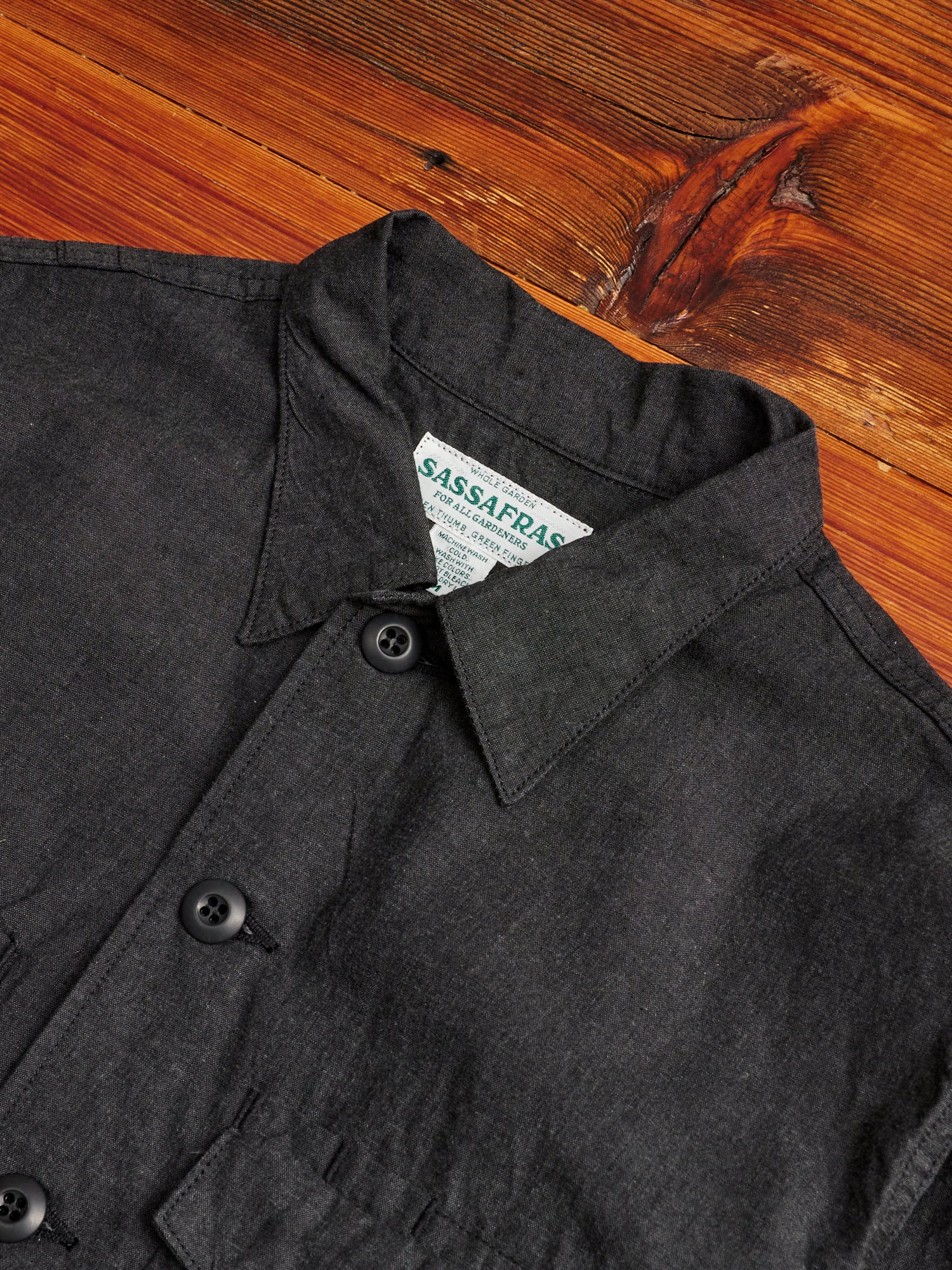Gardener Half Overshirt in Black Chambray - Image 3