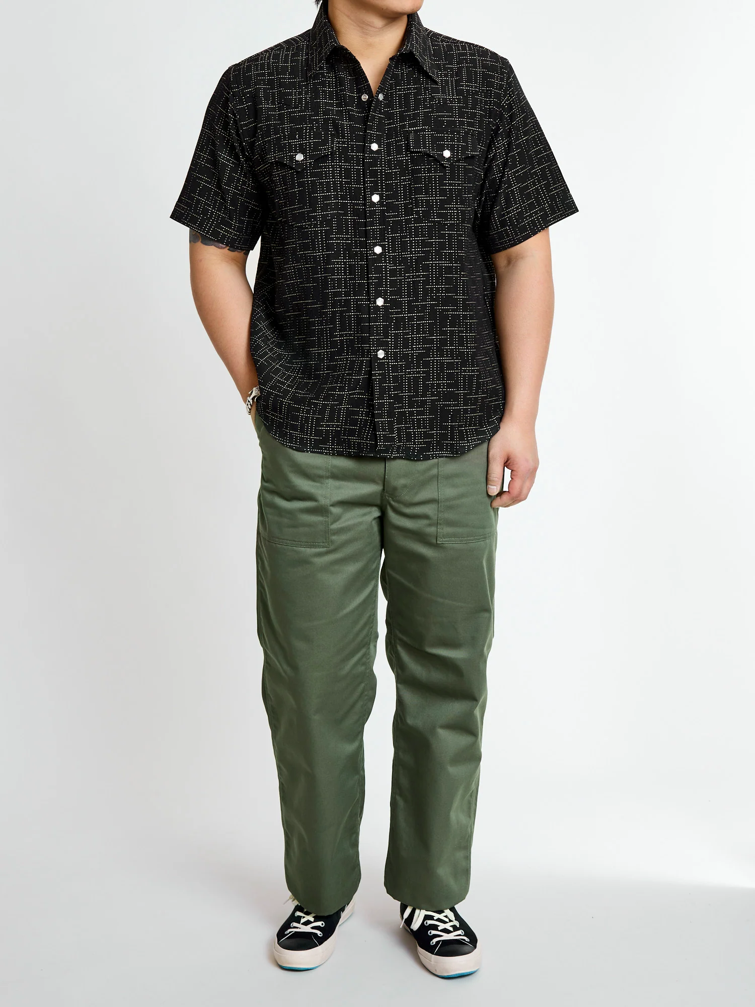 Geometric Plaid Western Shirt in Black - Image 9