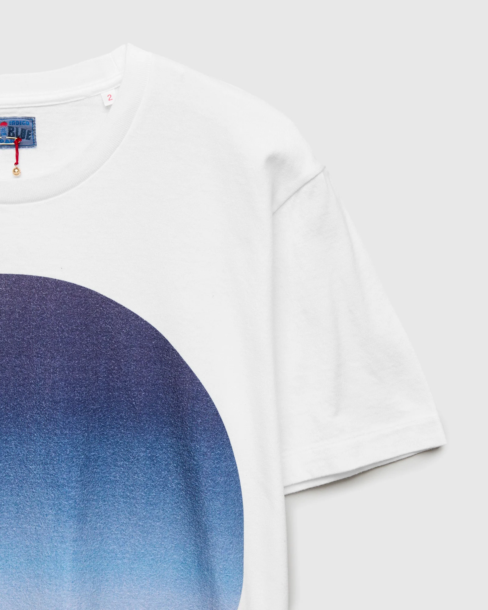 Gradation Big Circle Tee in Blue - Image 4