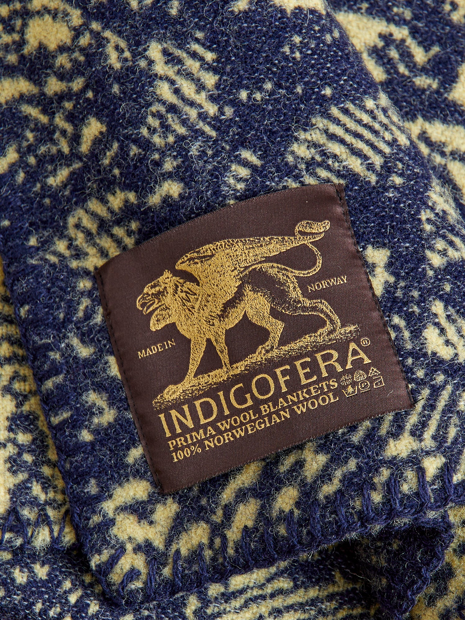 "Gryphon Talon" Norwegian Wool Blanket - Image 3