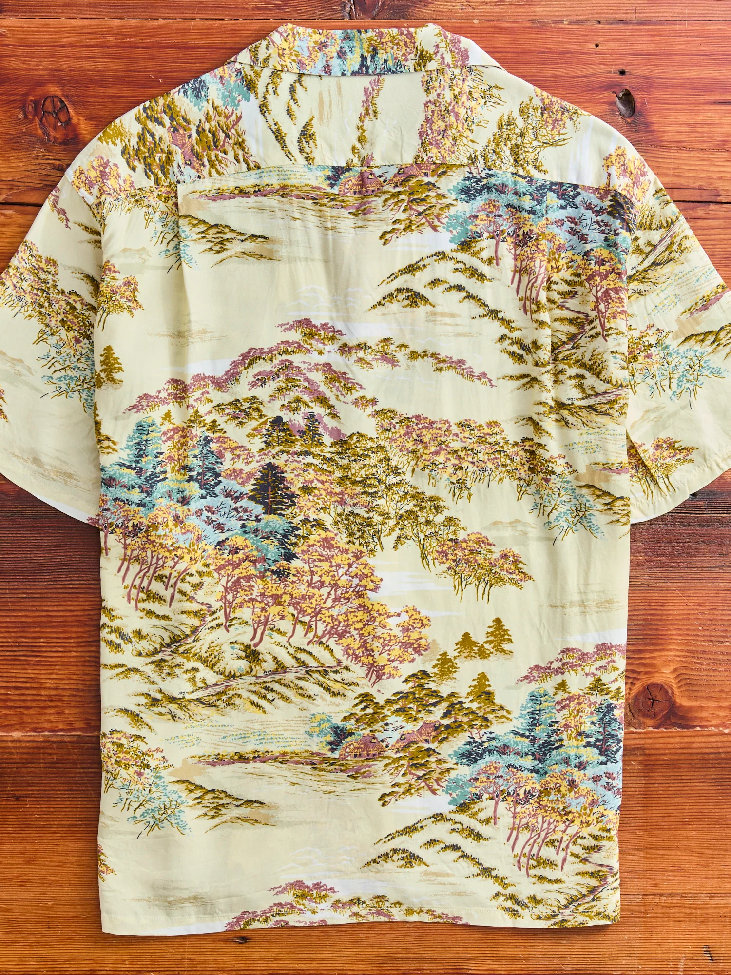 Hawaiian Vacation Shirt in Yellow Foliage - Image 9