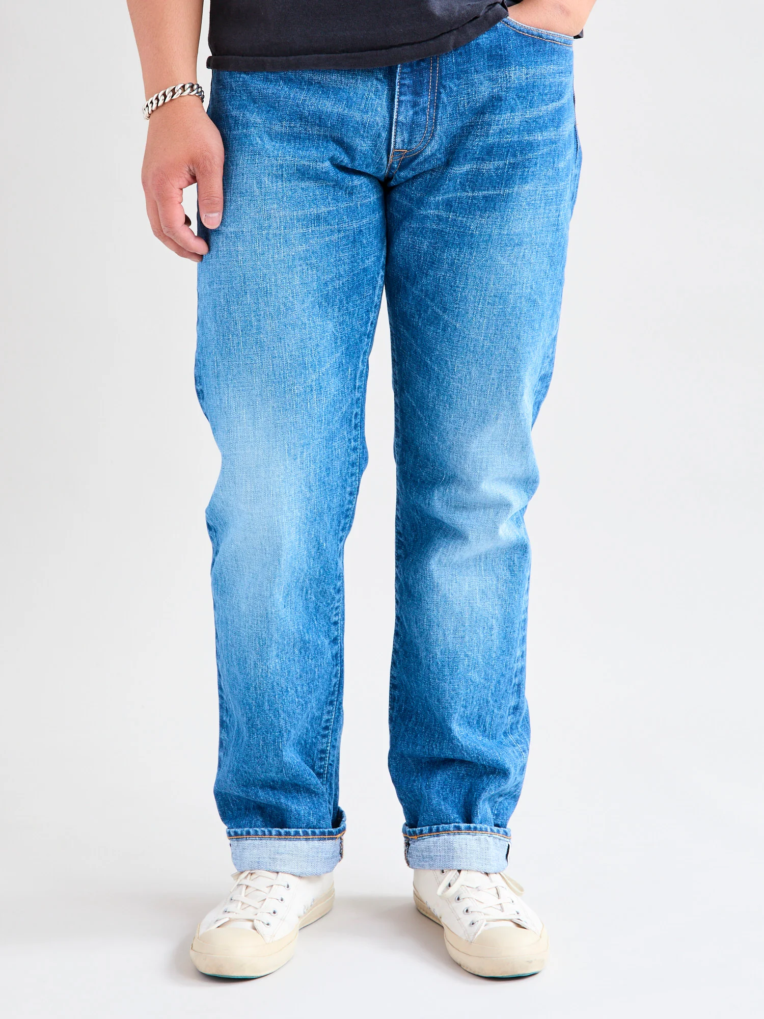J401-MID "Circle Mid Wash" 14.8oz Selvedge Denim - Classic Straight Fit - Image 2