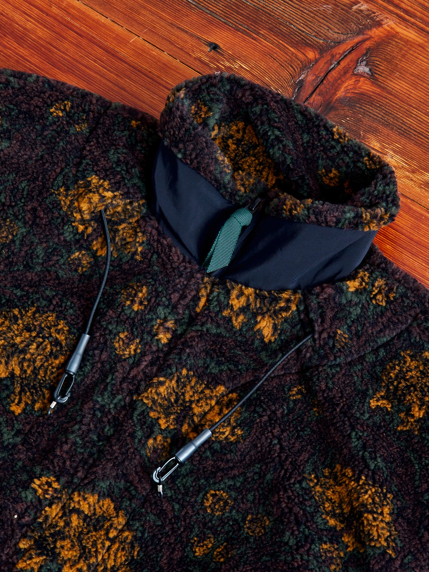 Jacquard Boa Zip Jacket in Green - Image 3