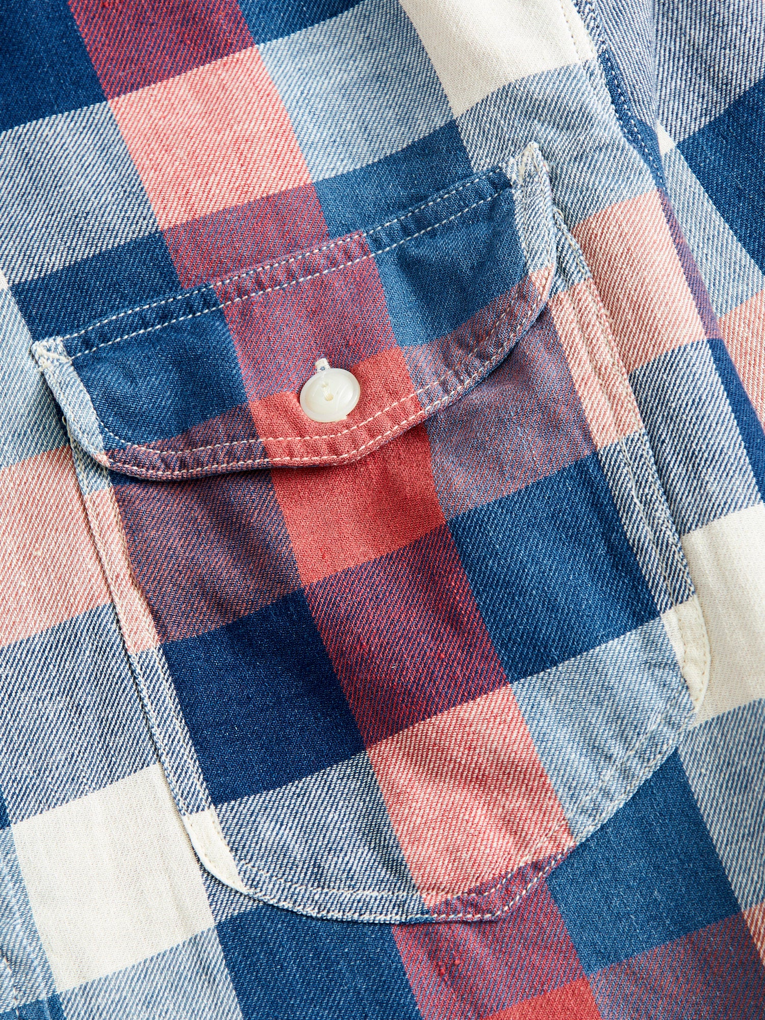 Lee Cotton-Linen Workshirt in Red/Indigo Plaid - Image 4