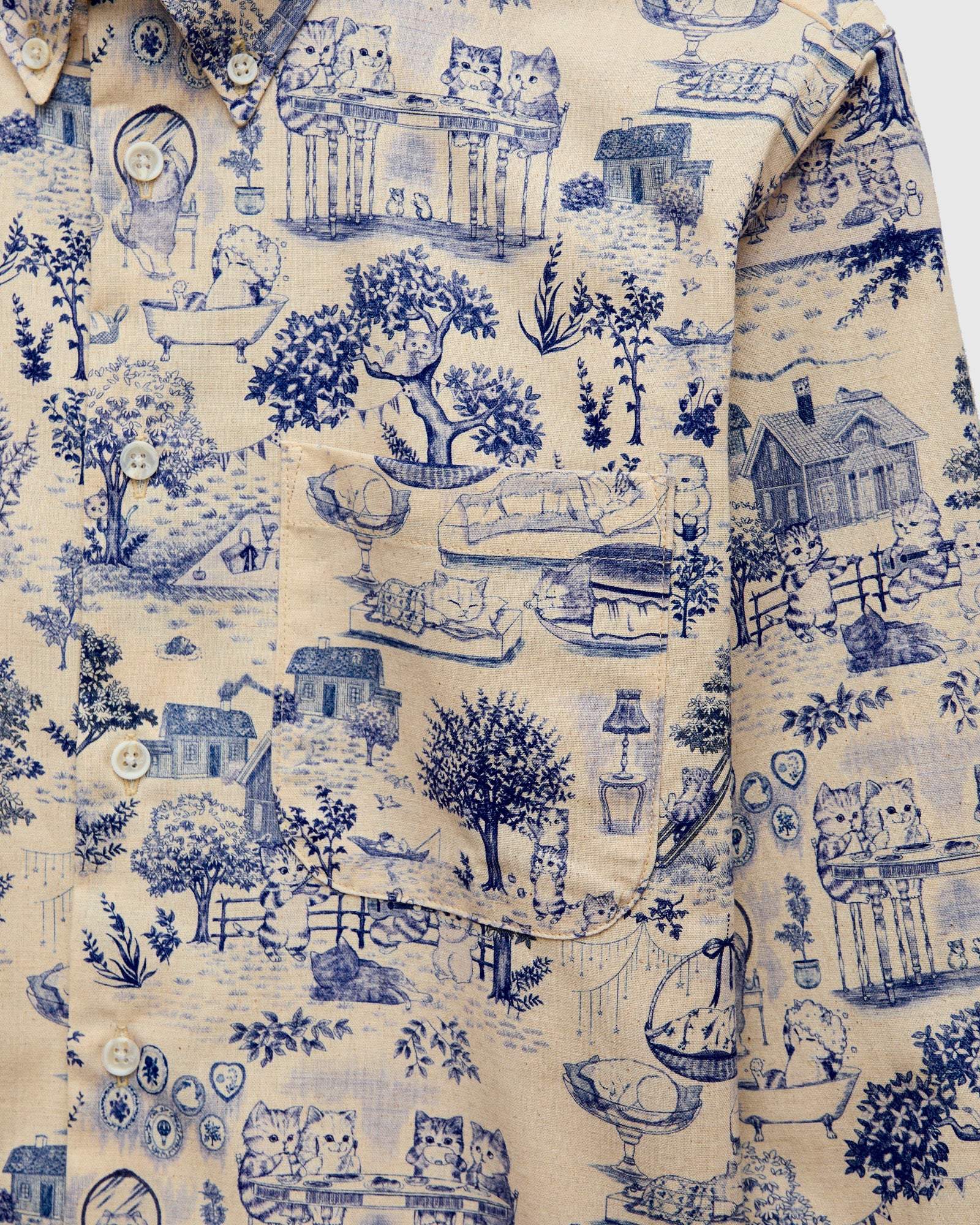 "Linen Cats" Button Down Easy Shirt in Blue - Image 4