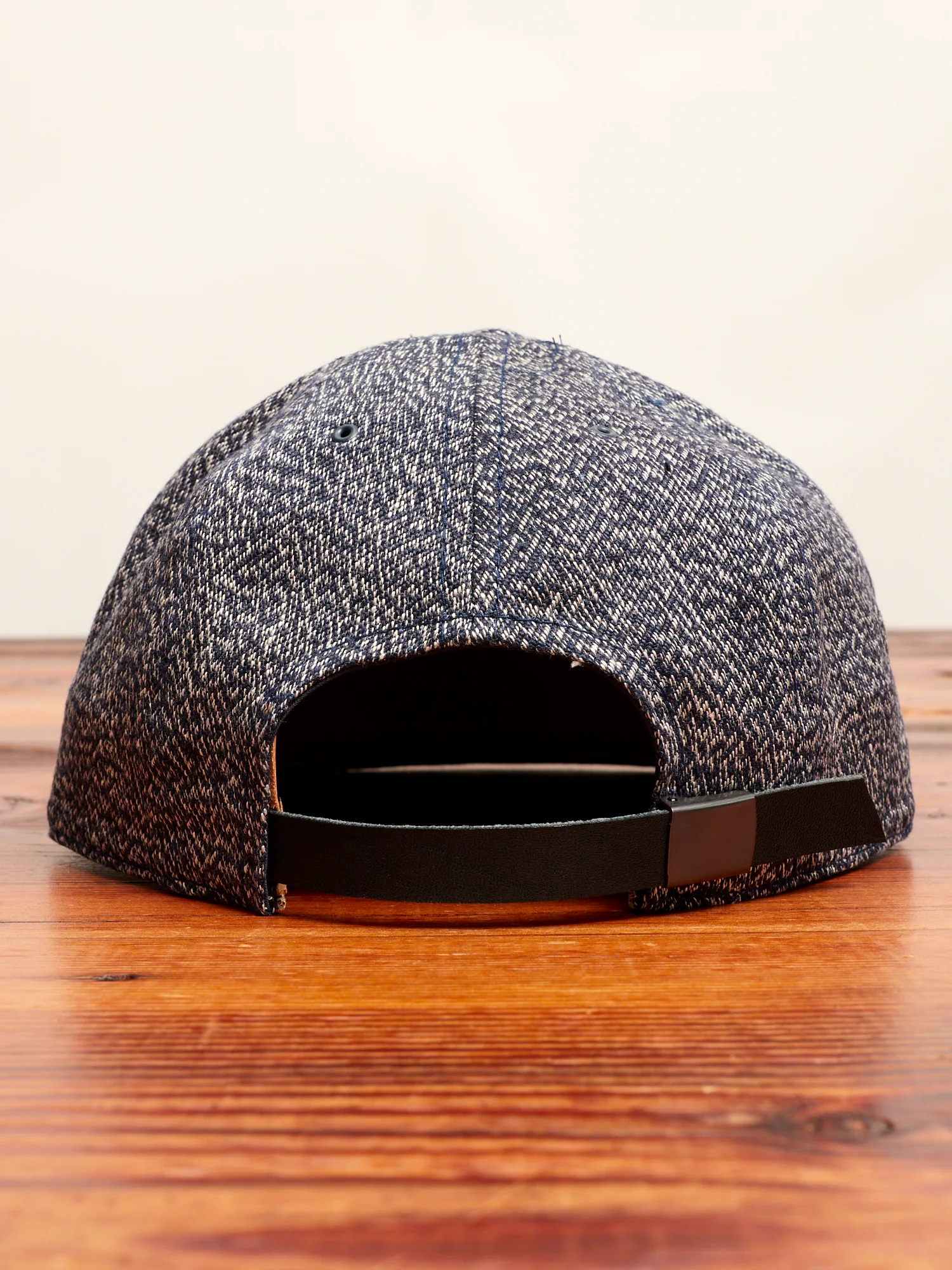 Linen Dyed Cap in Navy - Image 5